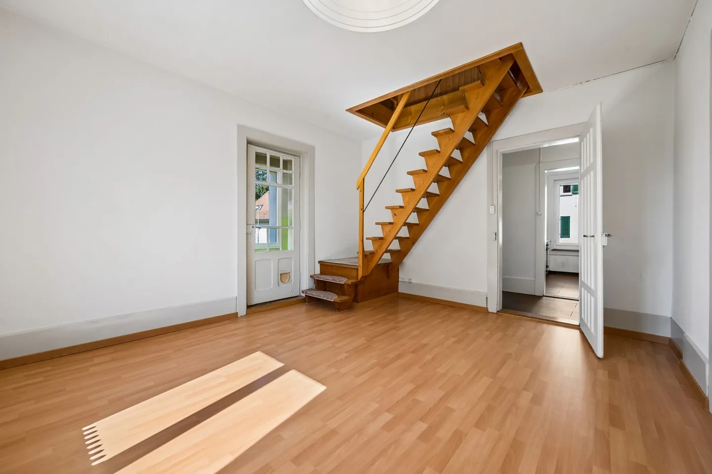 Dreifamilienhaus in Bern-Bümpliz mit Garten und seltenem Potenzial - Photo 13 of 13
