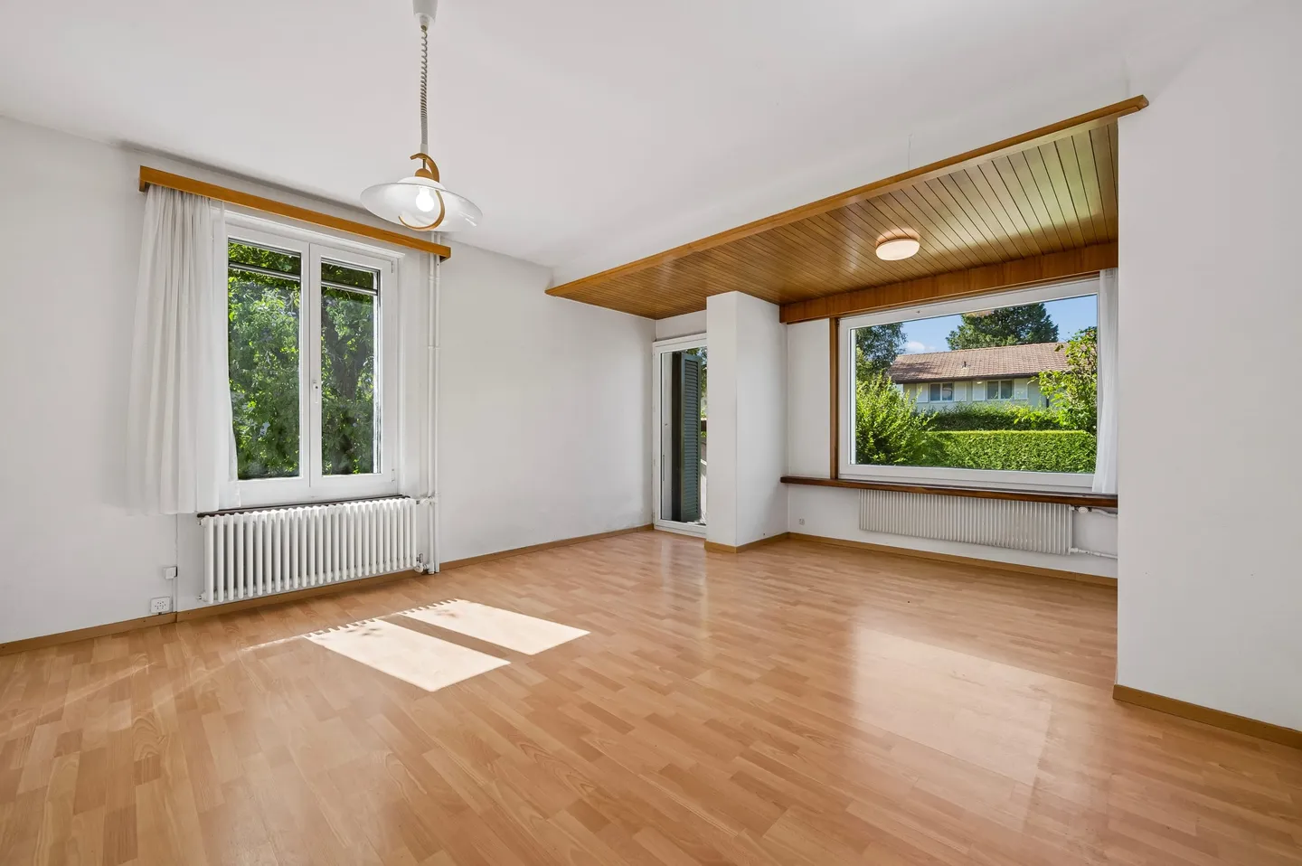 Dreifamilienhaus in Bern-Bümpliz mit Garten und seltenem Potenzial - Photo 6 of 13