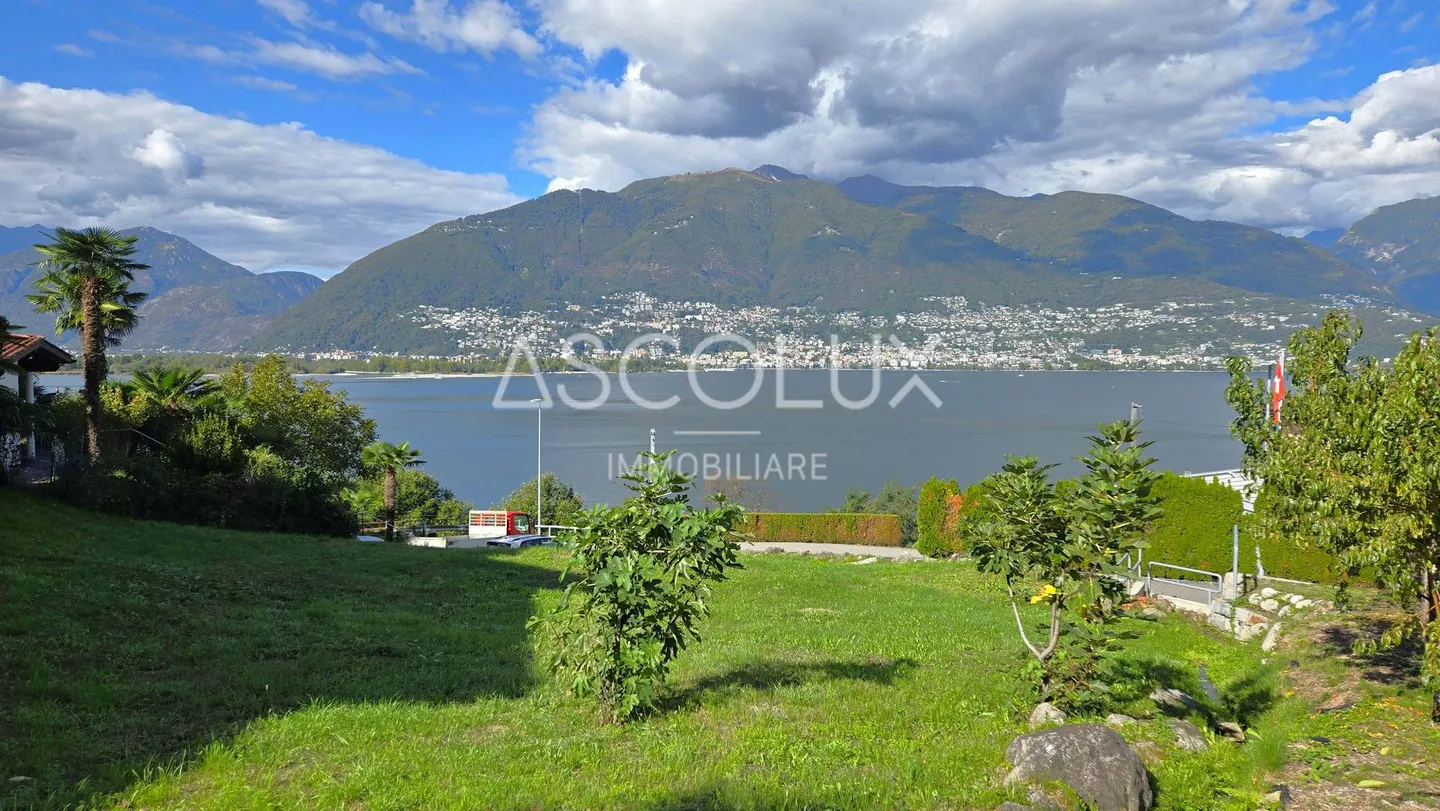 Terreno edificabile con vista lago - Foto 2 di 13