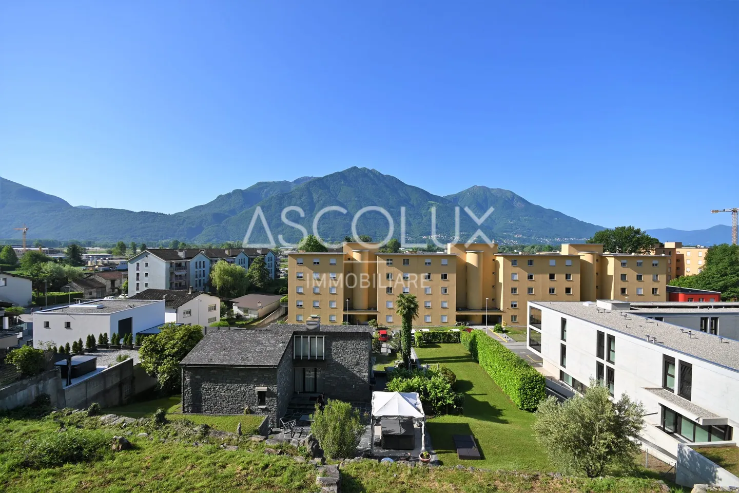 Building plot of 1'070 m2 with panoramic views - Photo 2 of 9