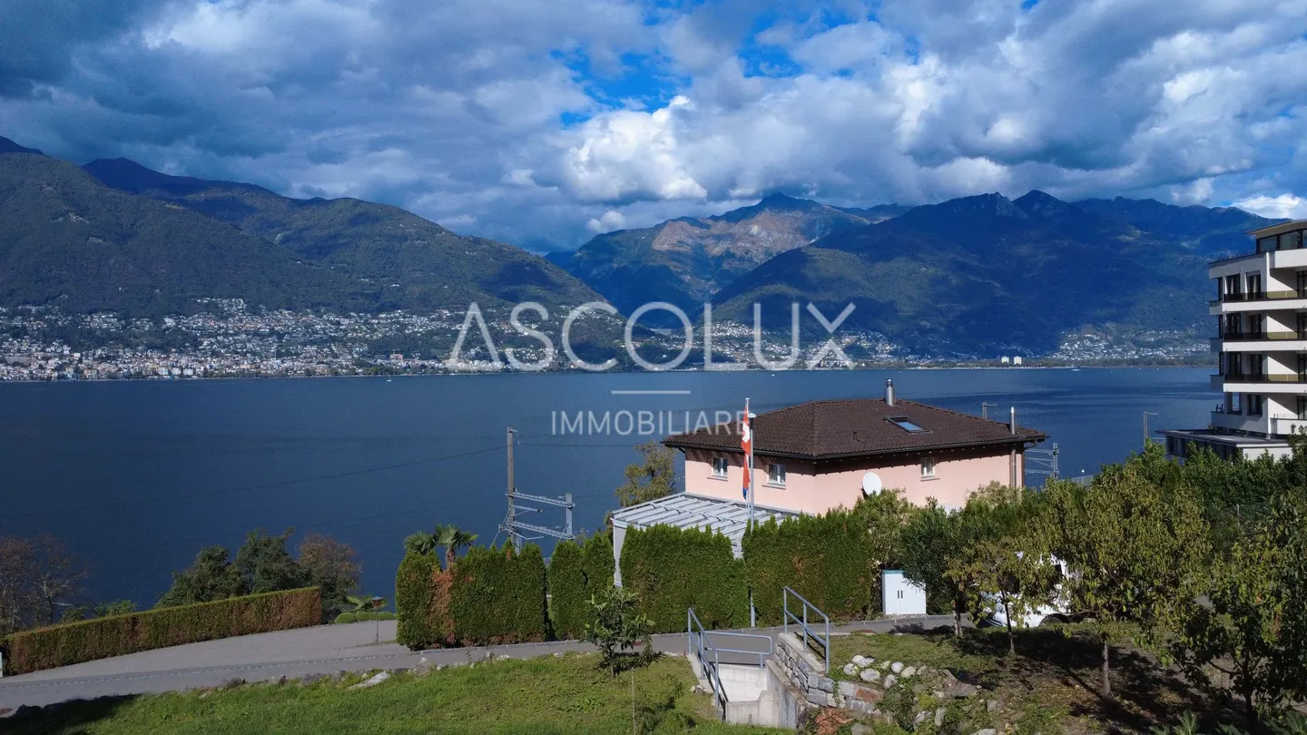 Terreno edificabile con vista lago - Foto 12 di 13