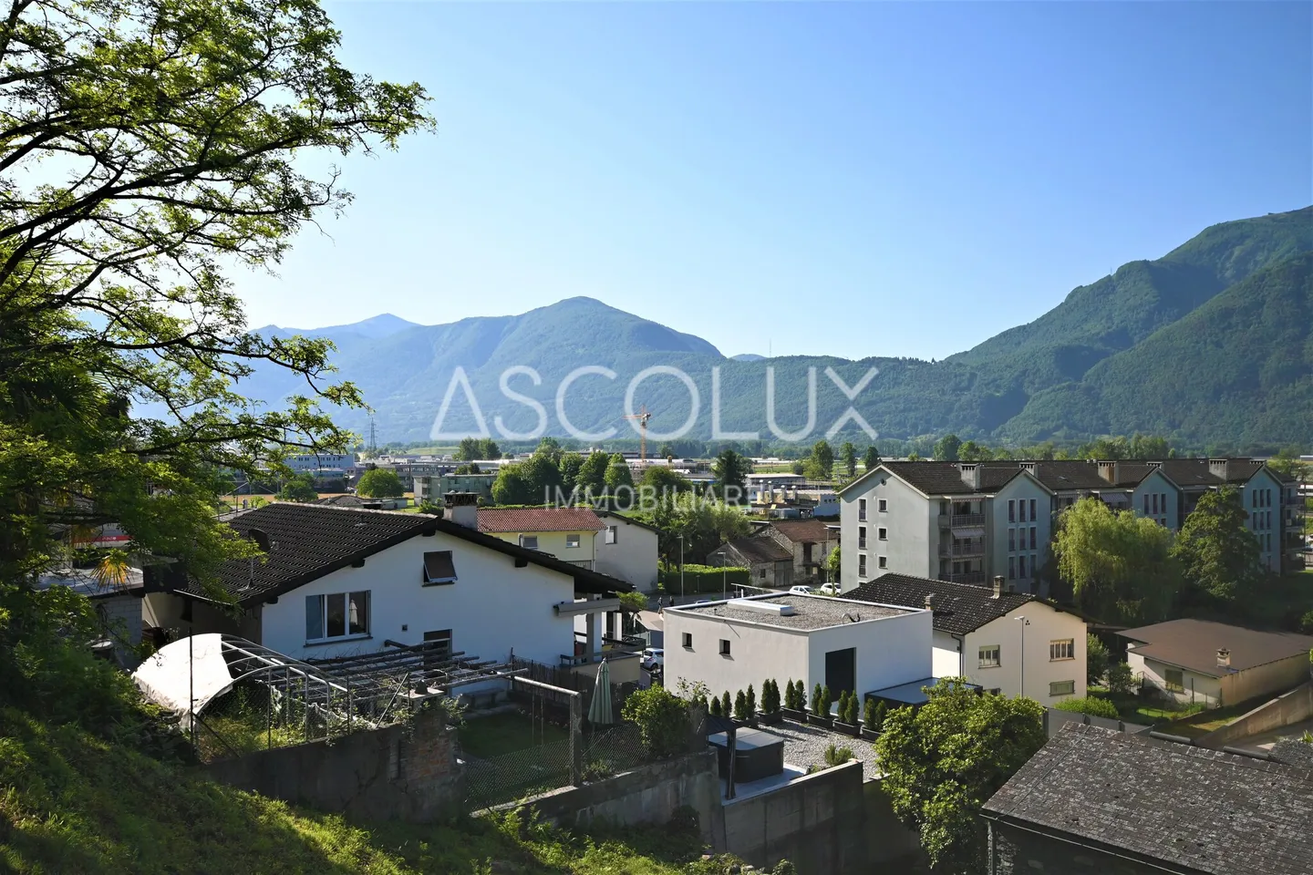 Building plot of 1'070 m2 with panoramic views - Photo 4 of 9
