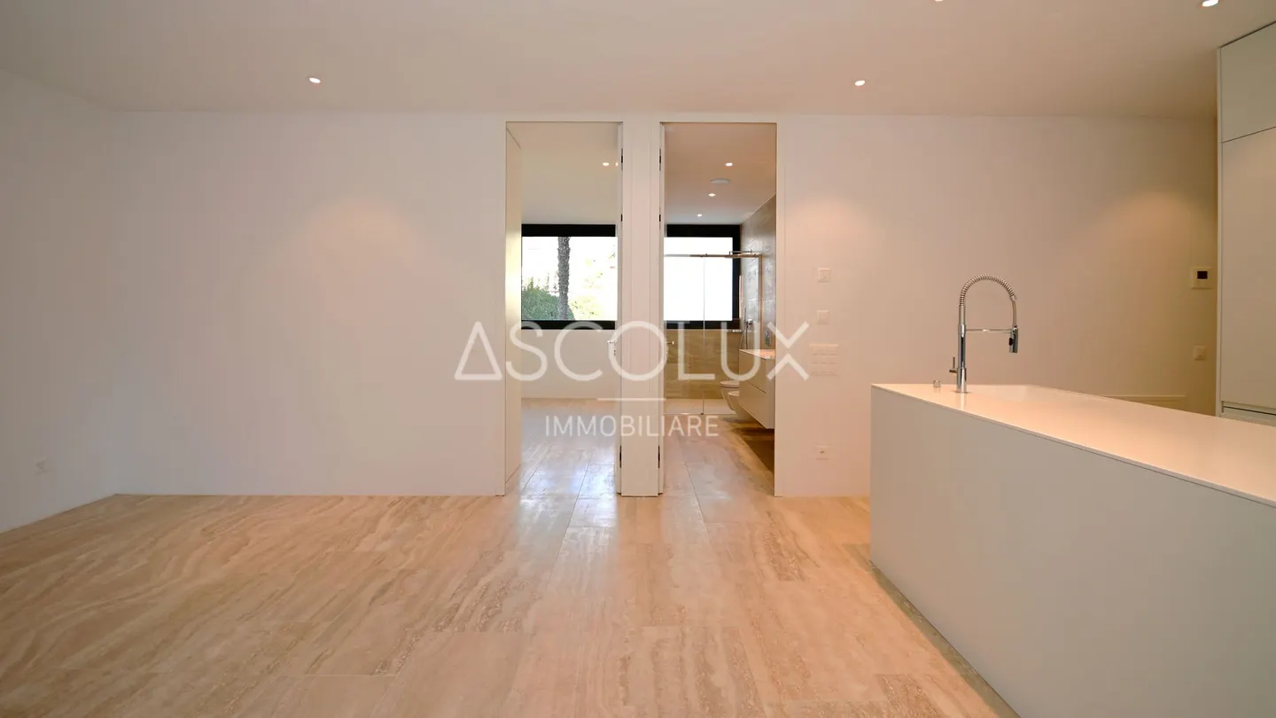 Appartement moderne de 2,5 pièces dans une résidence avec piscine extérieure chauffée et sauna - Photo 10 sur 13
