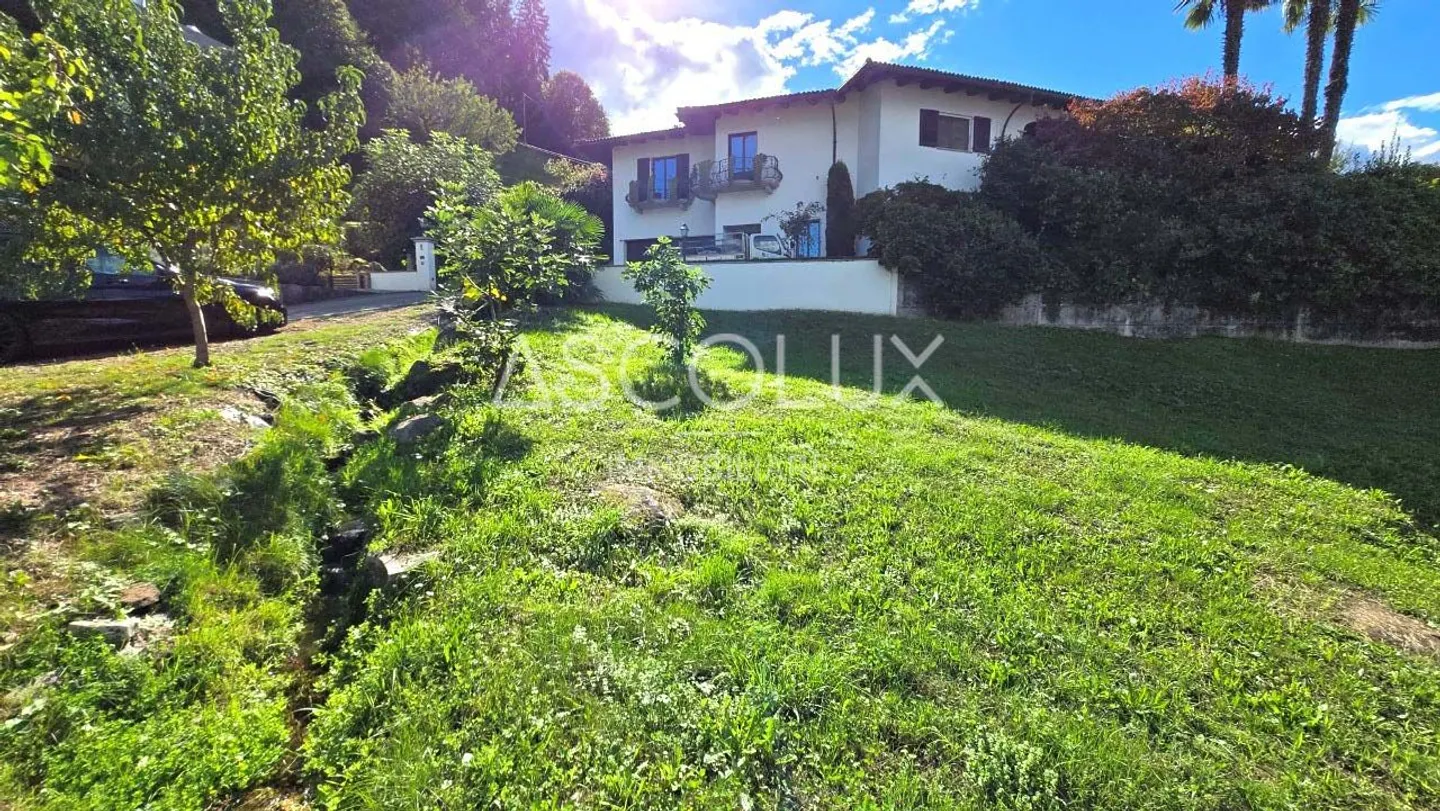 Terreno edificabile con vista lago - Foto 7 di 13