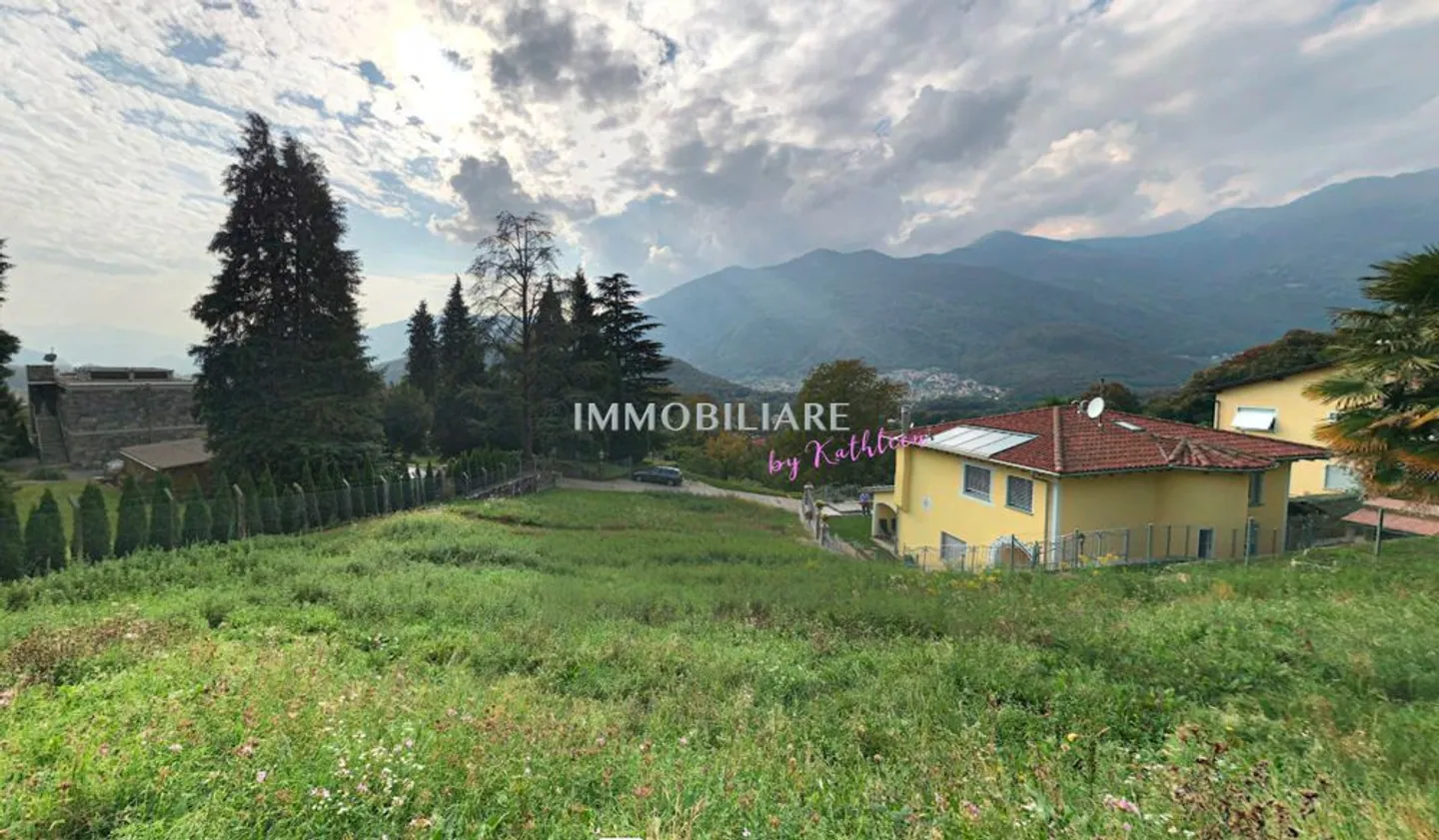 Terrain à bâtir sur la pente ensoleillée, 20 min jusqu'à Lugano - Photo 2 sur 6