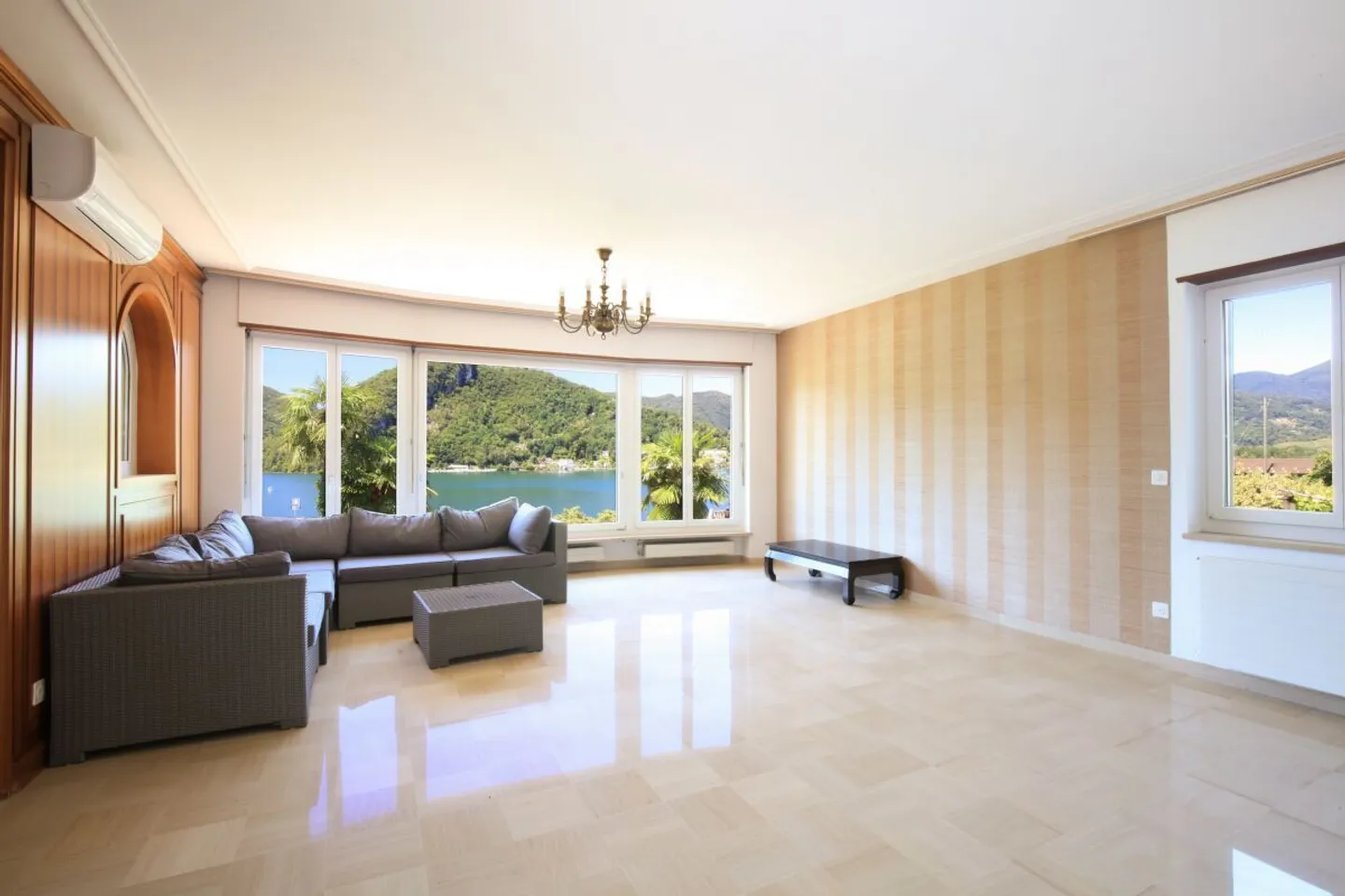 Mittelmeer-Villa mit Seeblick - Foto 6 von 13