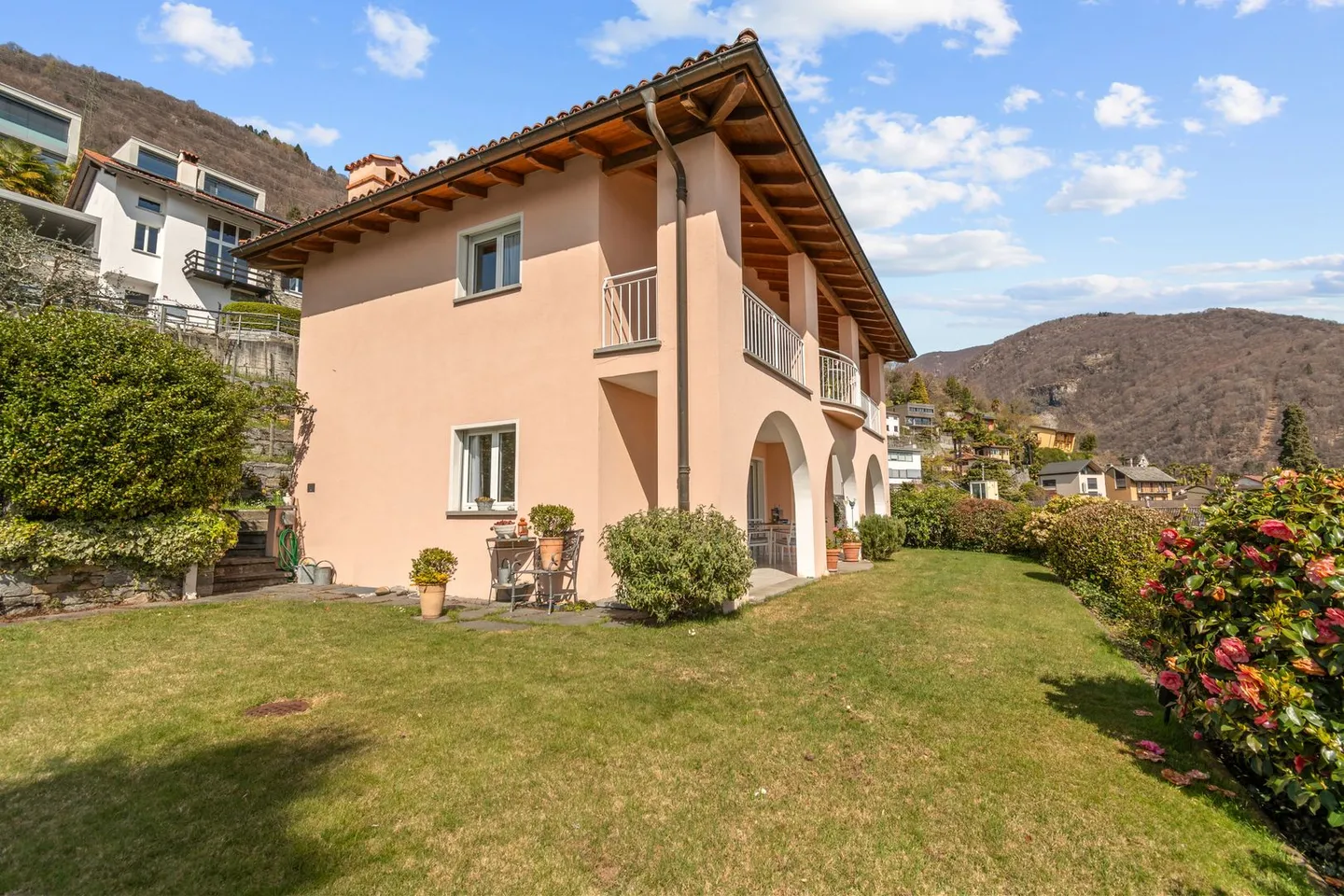 Charmantes Einfamilienhaus mit Aussicht - Foto 2 von 13