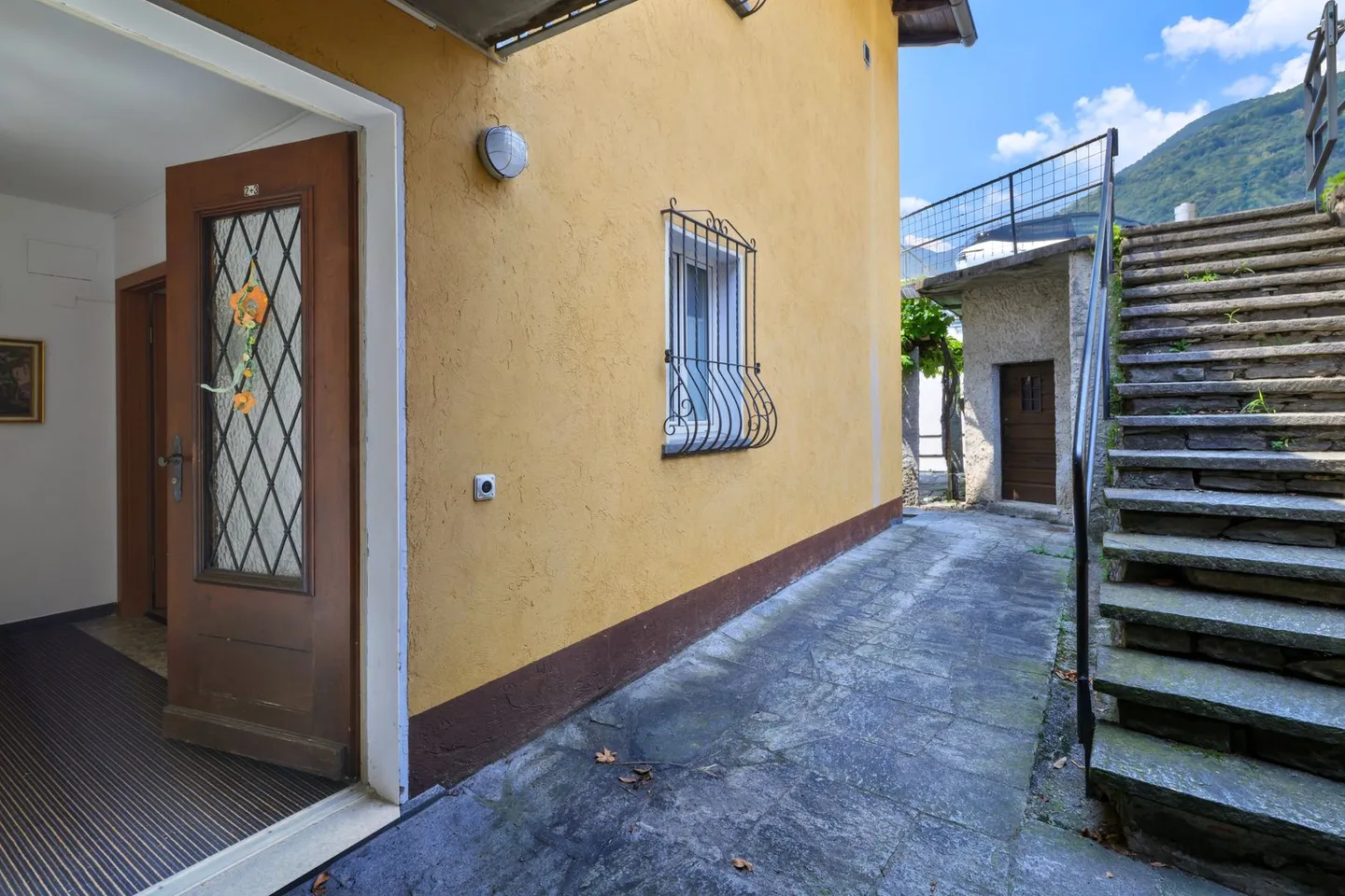 Charmante Wohnung mit Aussicht - Foto 3 von 13