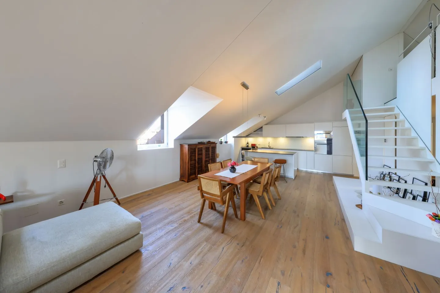 Elegantes Penthouse in Locarno - Foto 3 von 13