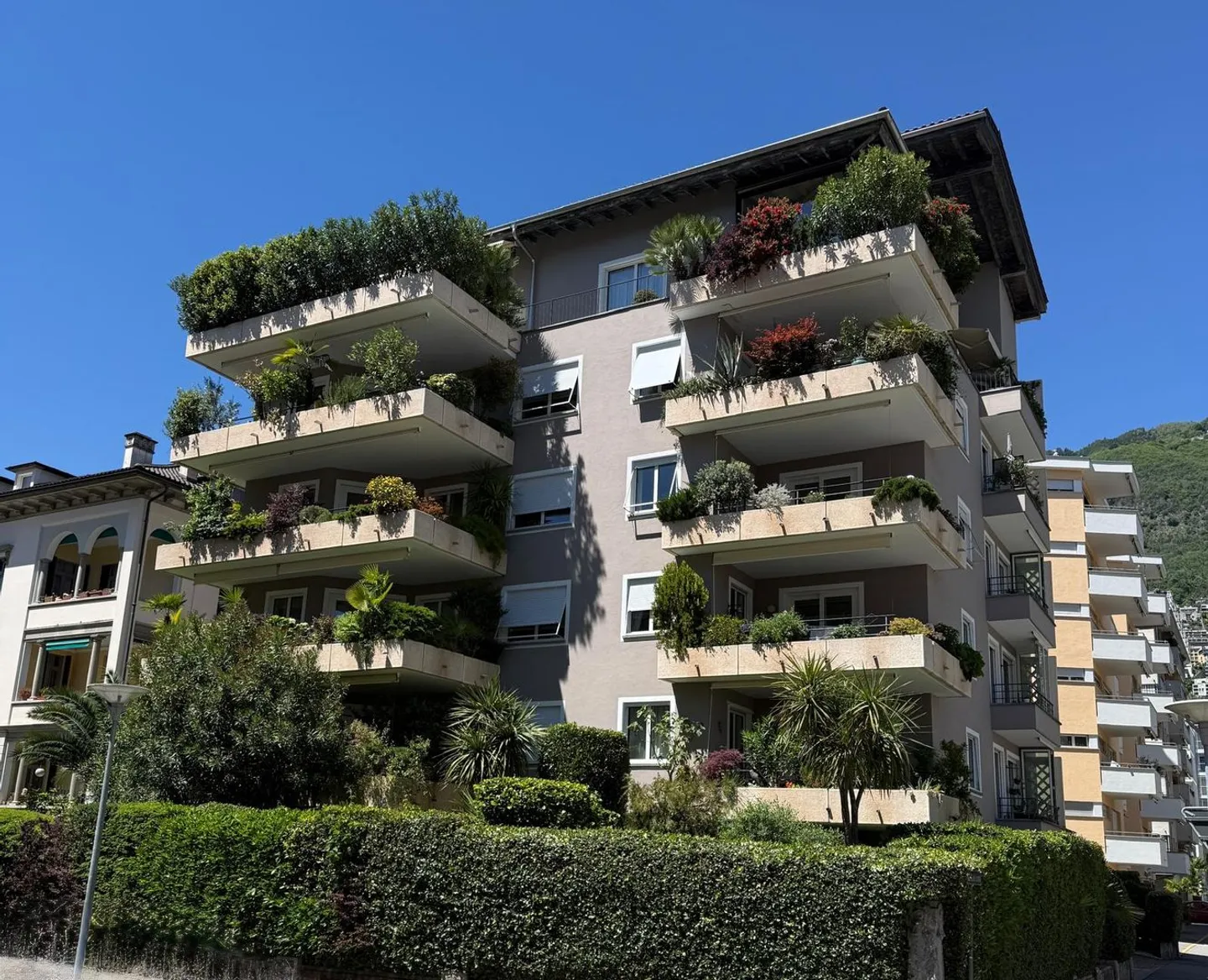 Elegante appartamento di 4,5 stanze nel cuore della città - Foto 4 di 13