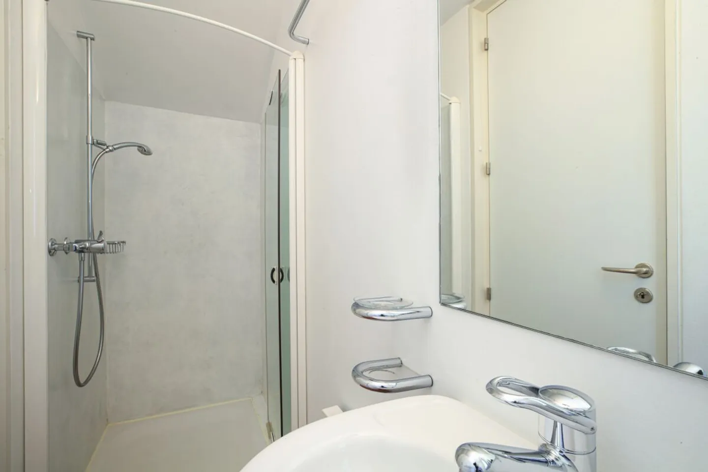 Panorama Duplex Gordemo - Photo 12 of 13