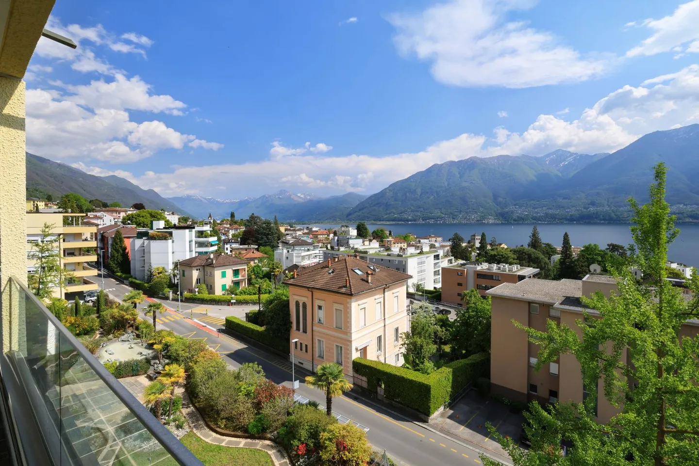 Montana Lake Residence - Photo 4 of 13