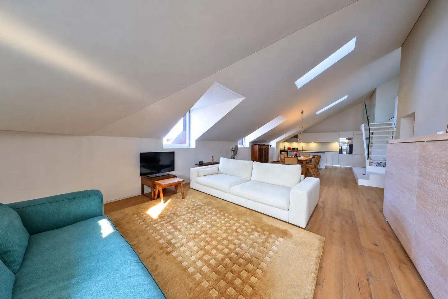 Elegantes Penthouse in Locarno - Foto 6 von 13