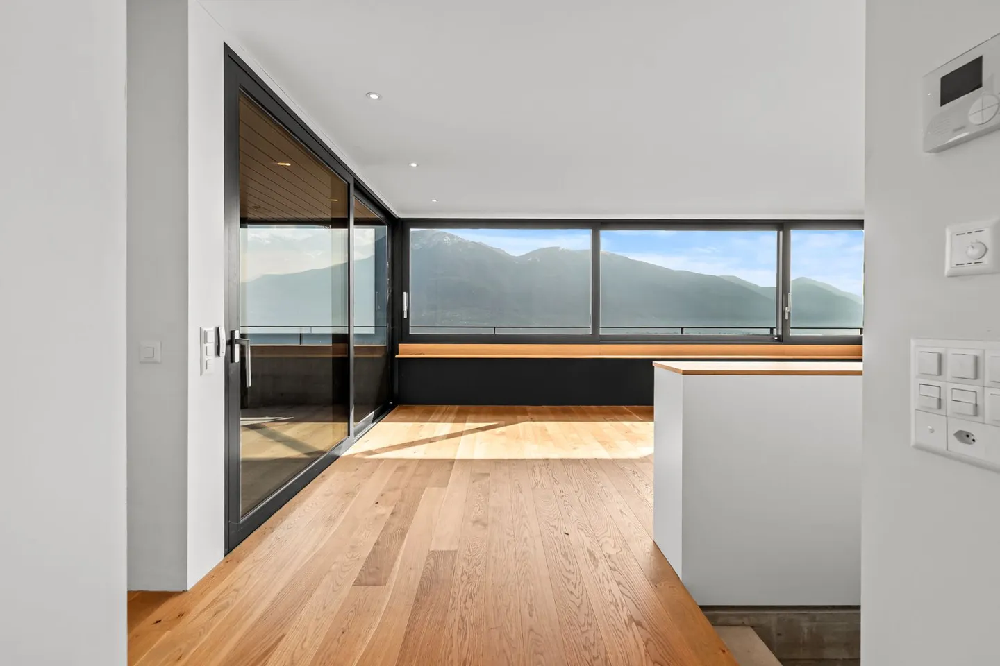 Elegantes Duplex mit Seeblick - Foto 2 von 13