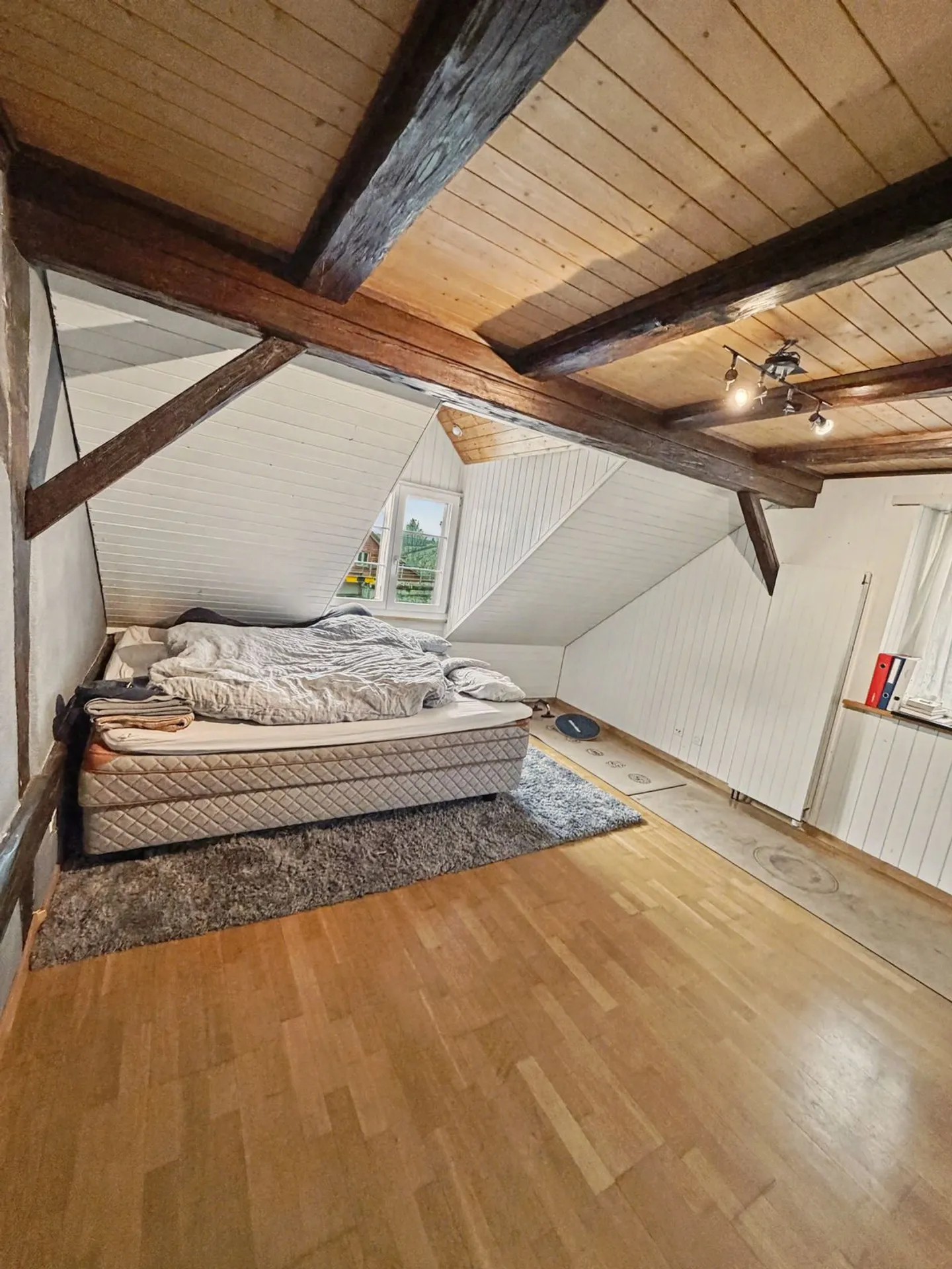 Casa angolare 4.5 stanze con carattere - Casa familiare nel stile Flarz - Foto 1 di 13