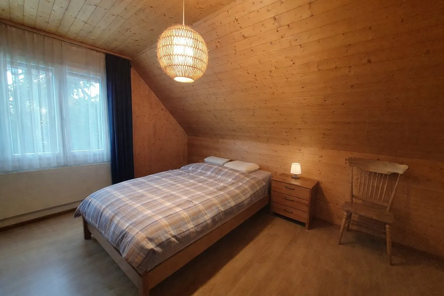 Villa Familiale Charmante avec Jardin - Photo 5 sur 9