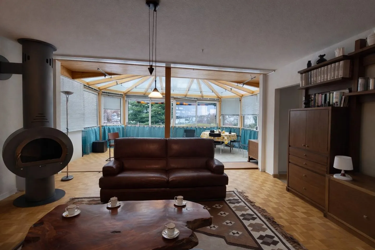 Villa Familiale Charmante avec Jardin - Photo 2 sur 9