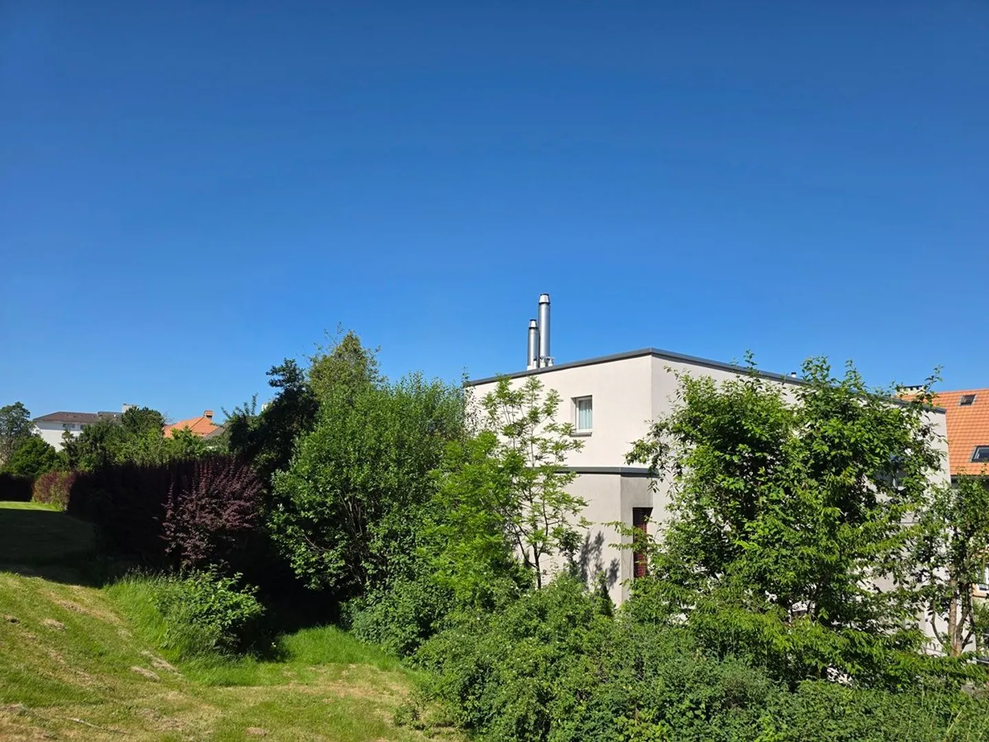 Appartamento attico con terrazza, garage doppio e posto auto esterno - Foto 2 di 11