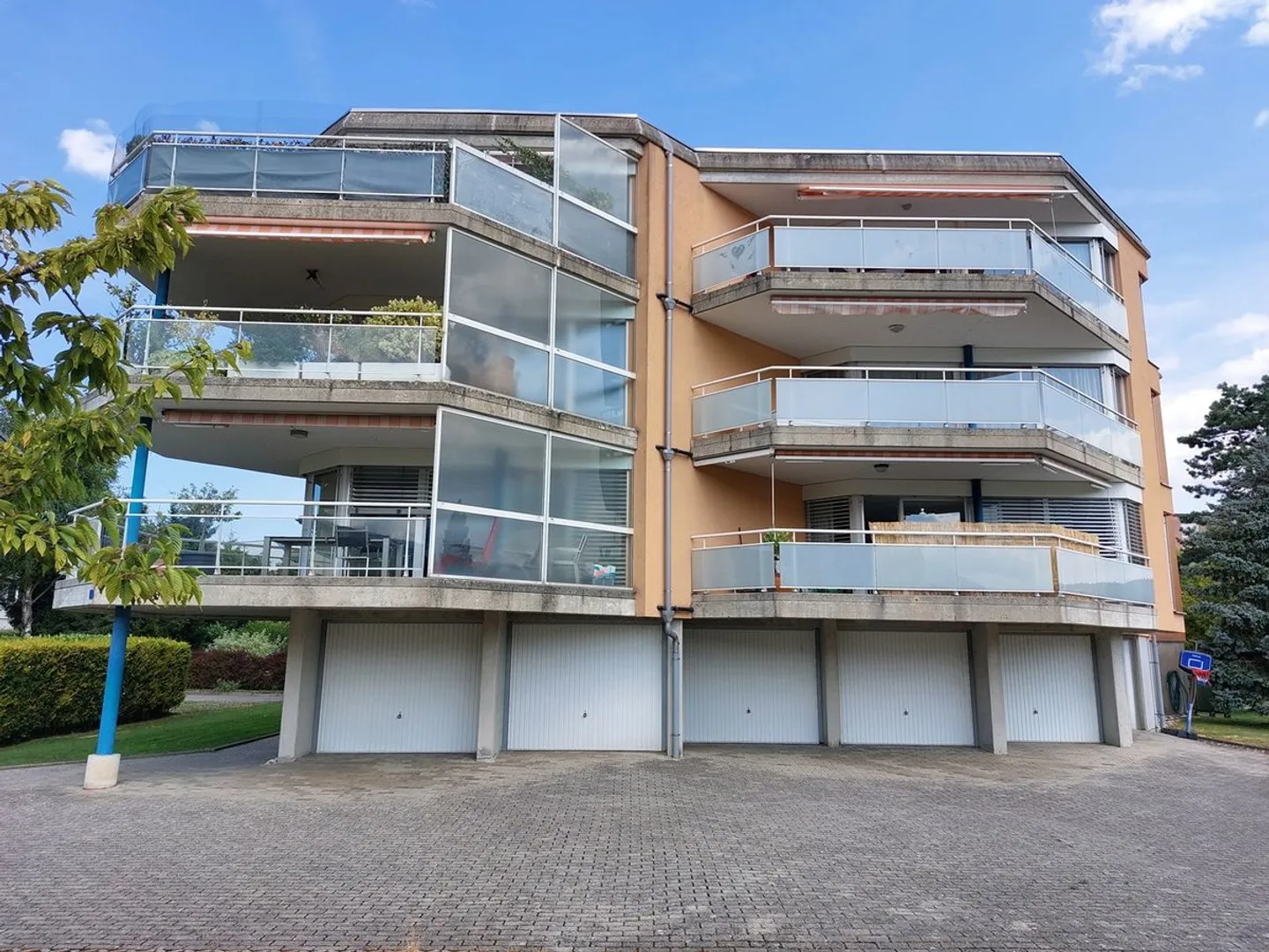 En exclusivité appartement  exceptionnel de 160 m² habitables, agrémenté d'une terrasse de 28 m² et d'un garage-box. - Photo 12 sur 12