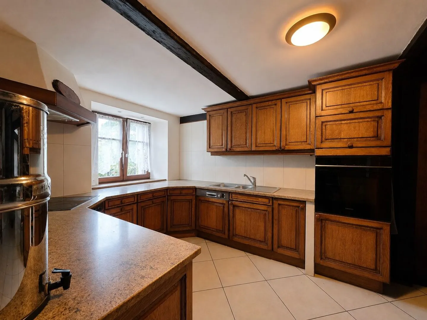 Charming renovated farmhouse with a magnificent large garden - Photo 7 of 13