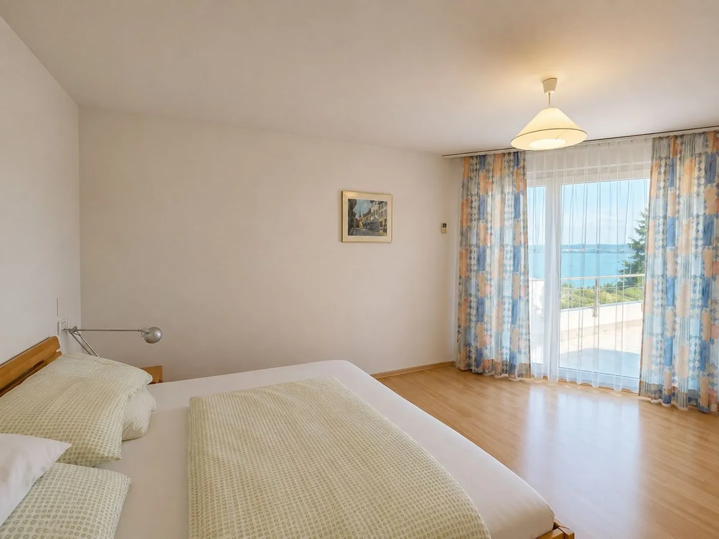 Villa con terrazza di 5,5 stanze con vista mozzafiato sul lago e sulle Alpi - Foto 9 di 13
