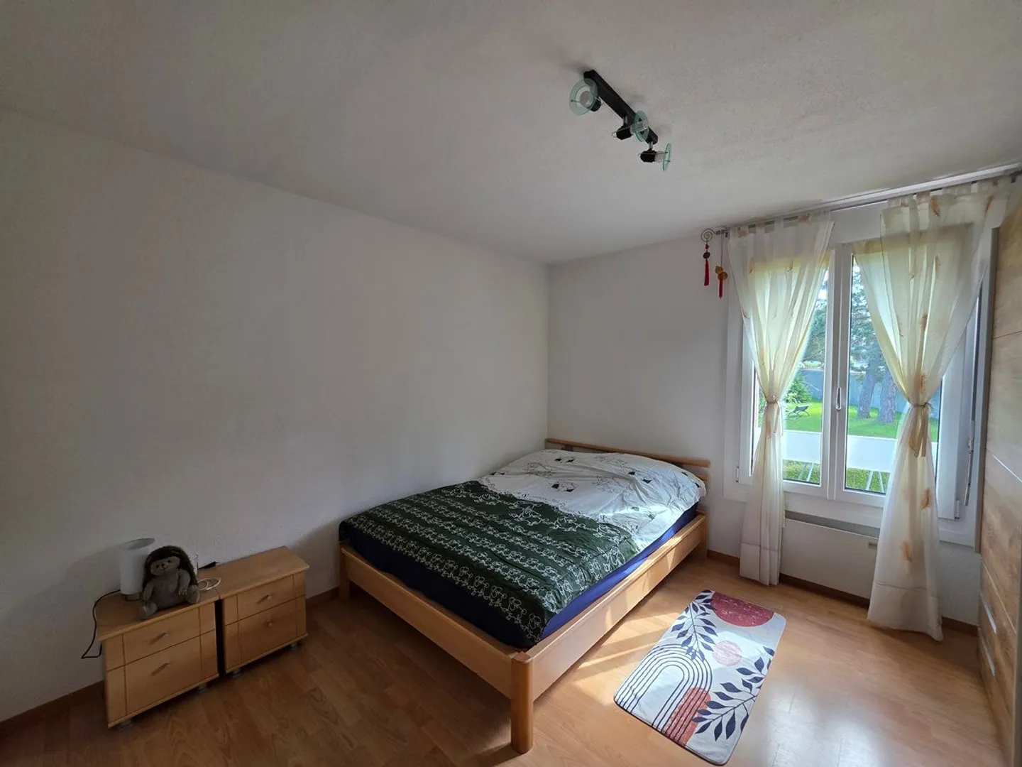 Bright 5.5-room apartment with elevator and garage - Photo 5 of 11