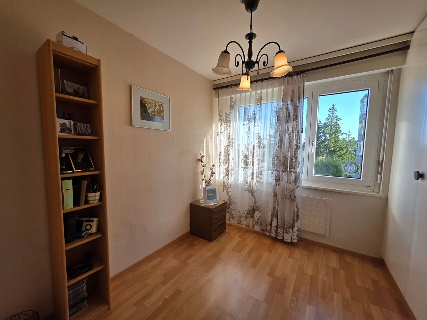 Appartement spacieux 4,5 pièces - Photo 6 sur 10