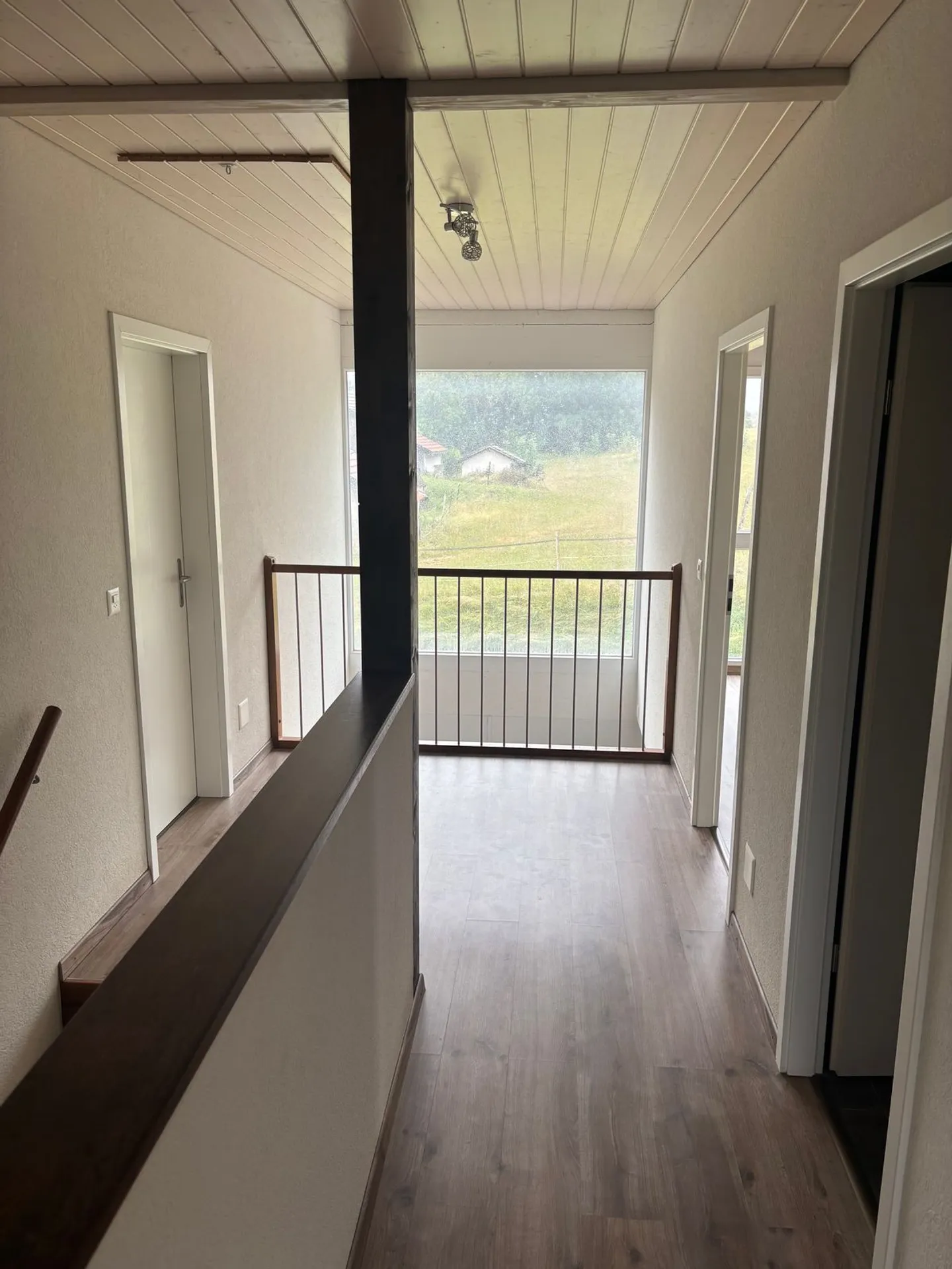 Superb Contemporary Individual Villa in La Chaux-de-Fonds - Photo 10 of 11