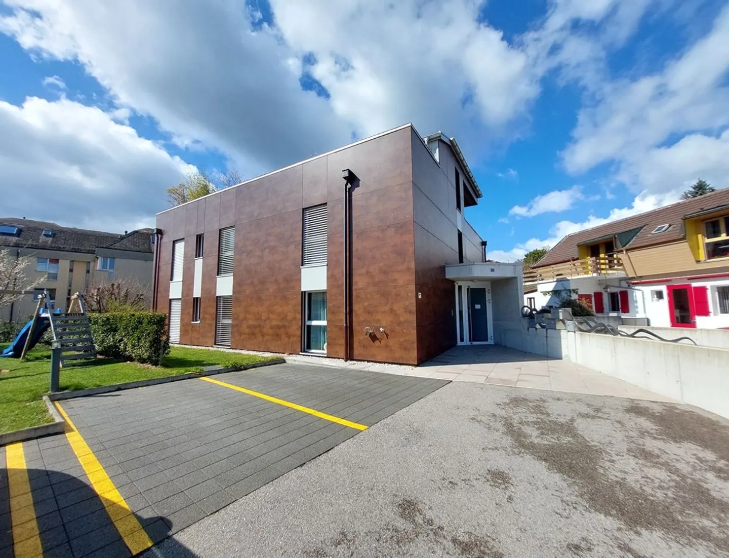 Bell'appartamento di 4,5 locali con terrazza e ascensore - Foto 2 di 12