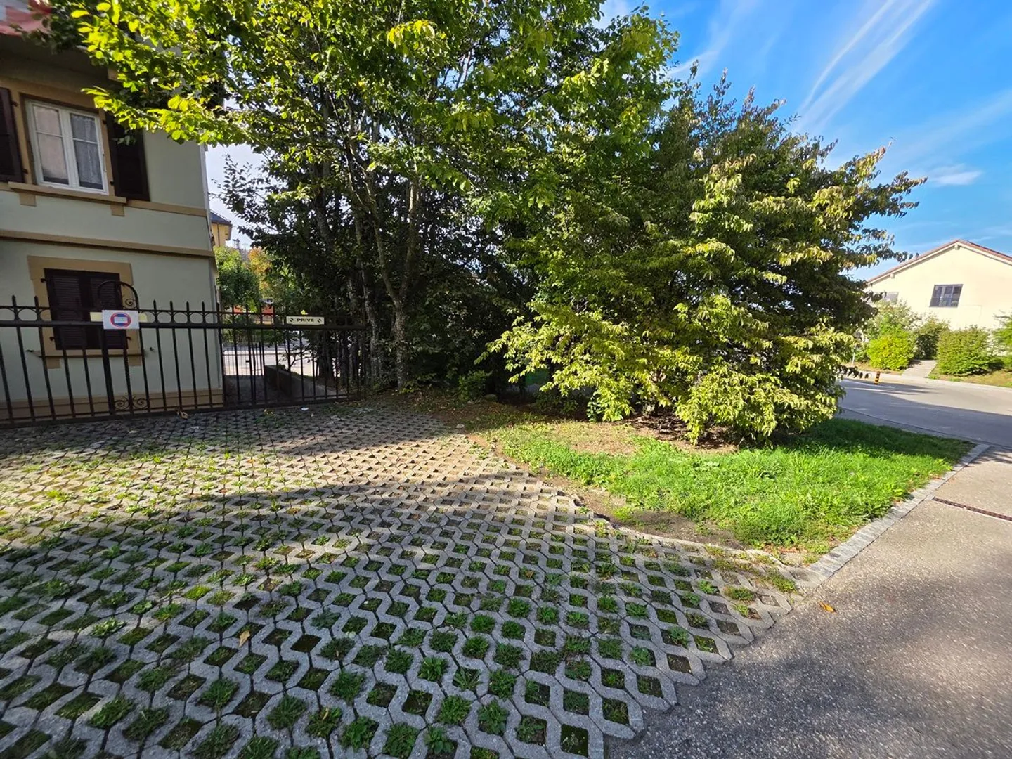 5.5-room apartment with terrace, double garage and outdoor parking space - Photo 13 of 13