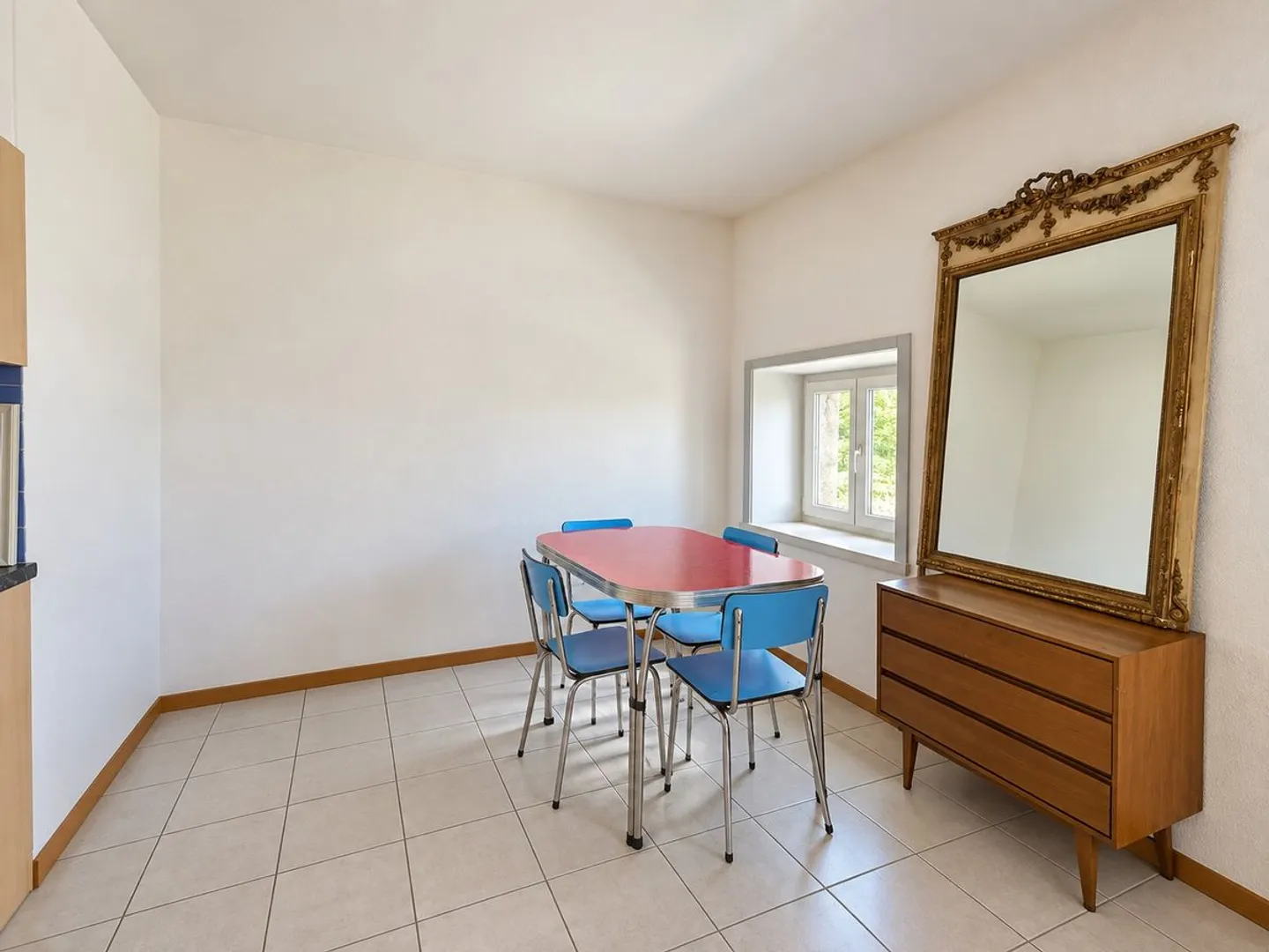Großes 35 m² Studio mit Außenparkplatz - Foto 2 von 7