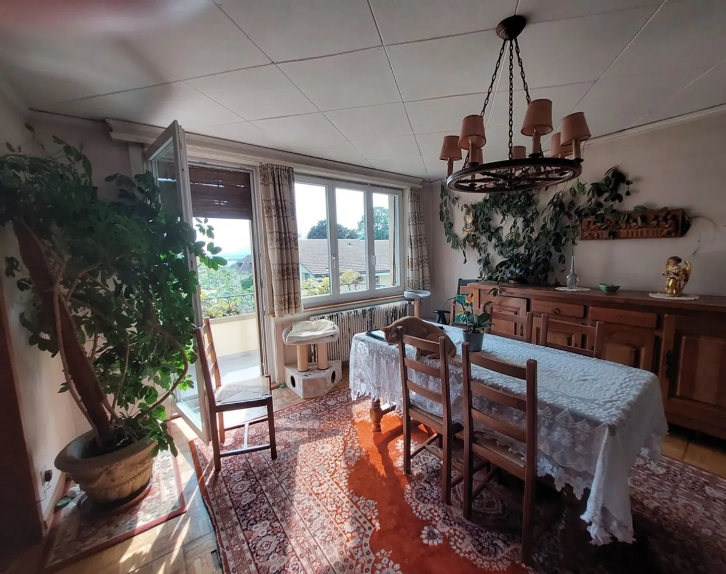 Village house with garden offering two apartments and a commercial space - Photo 7 of 13