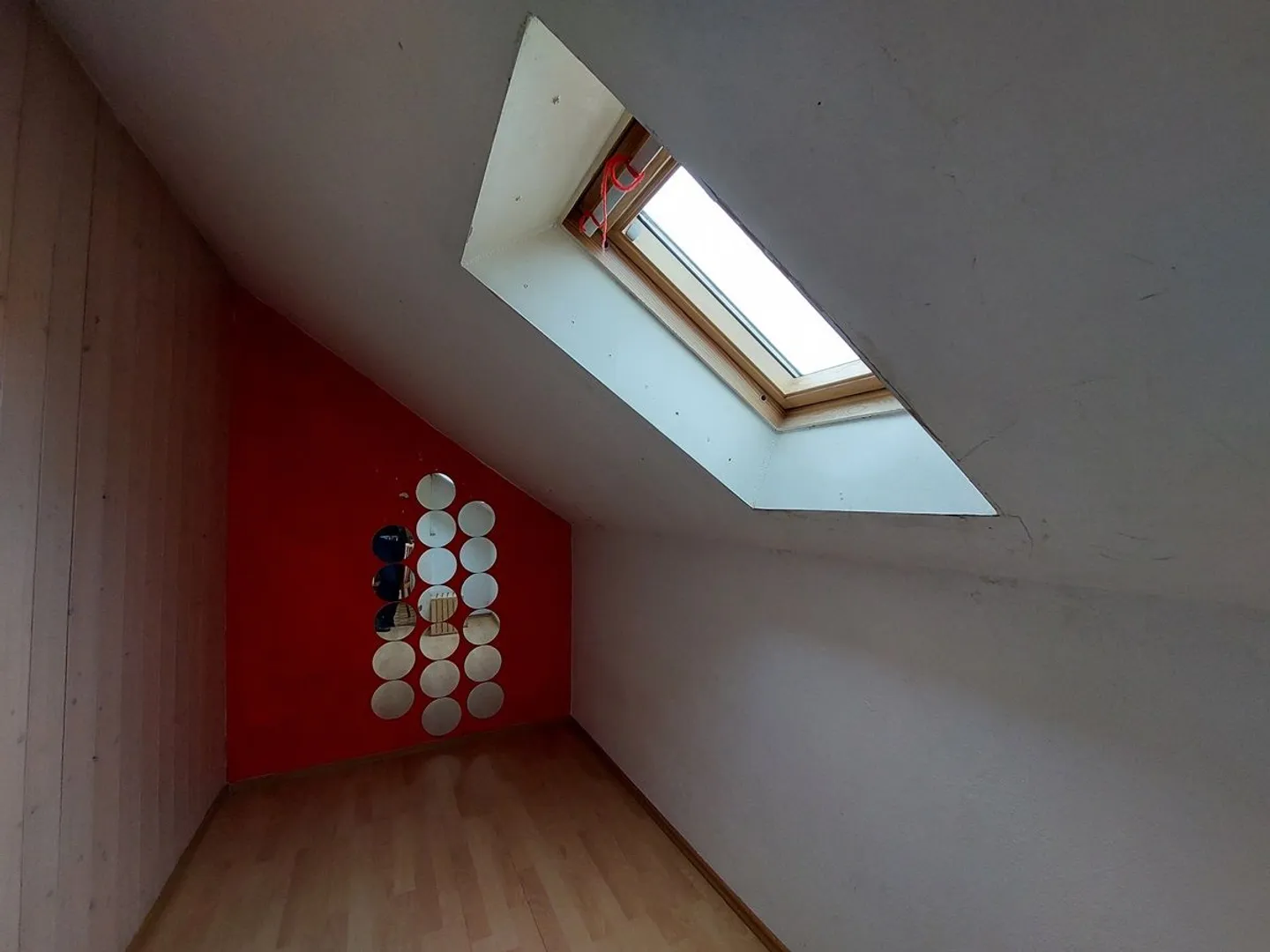 Affascinante edificio residenziale con 10 appartamenti, idealmente situato vicino al centro città - Foto 9 di 13