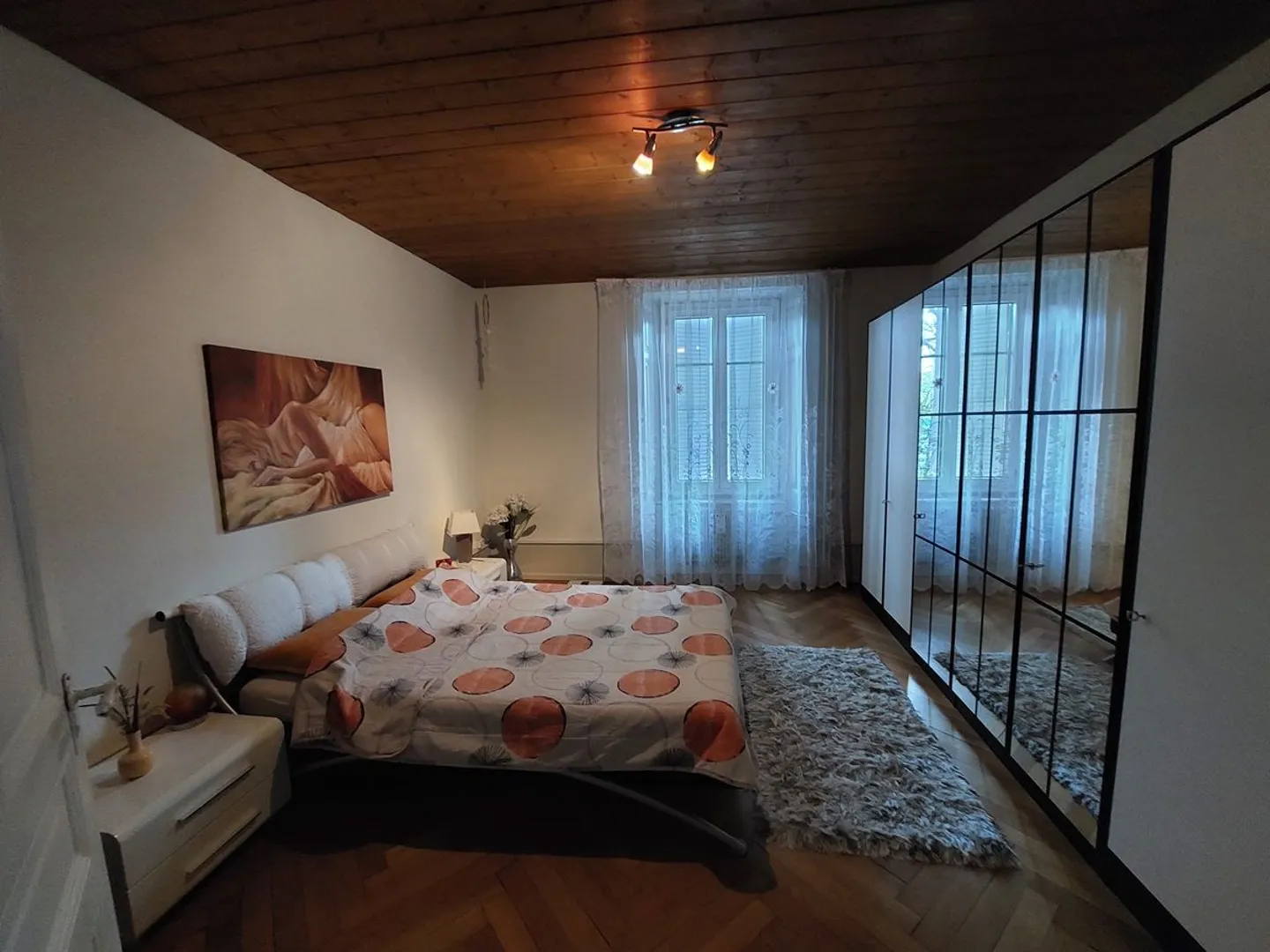 Rental building with 9 apartments and 1 commercial space - Photo 8 of 13