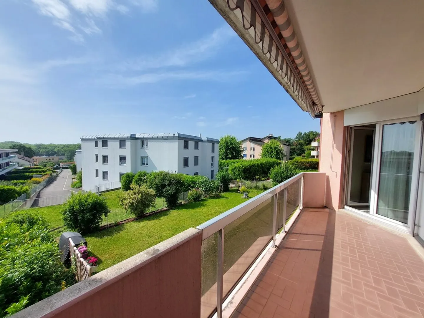 Incantevole appartamento 4,5 locali - Foto 3 di 13