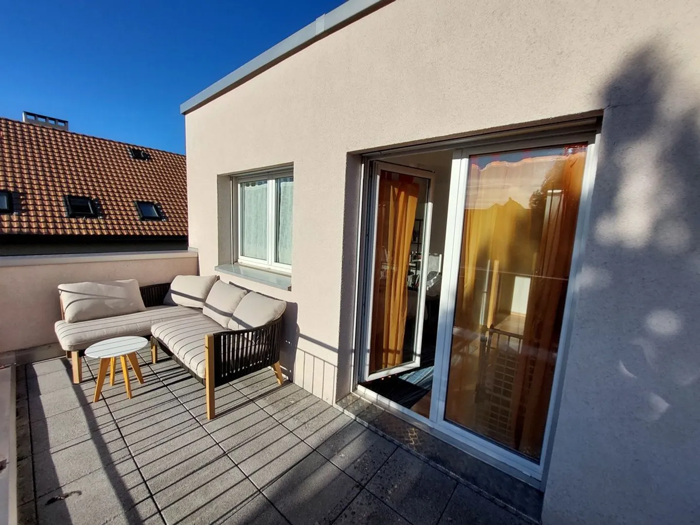 Superb penthouse apartment with terrace and double garage - Photo 1 of 12