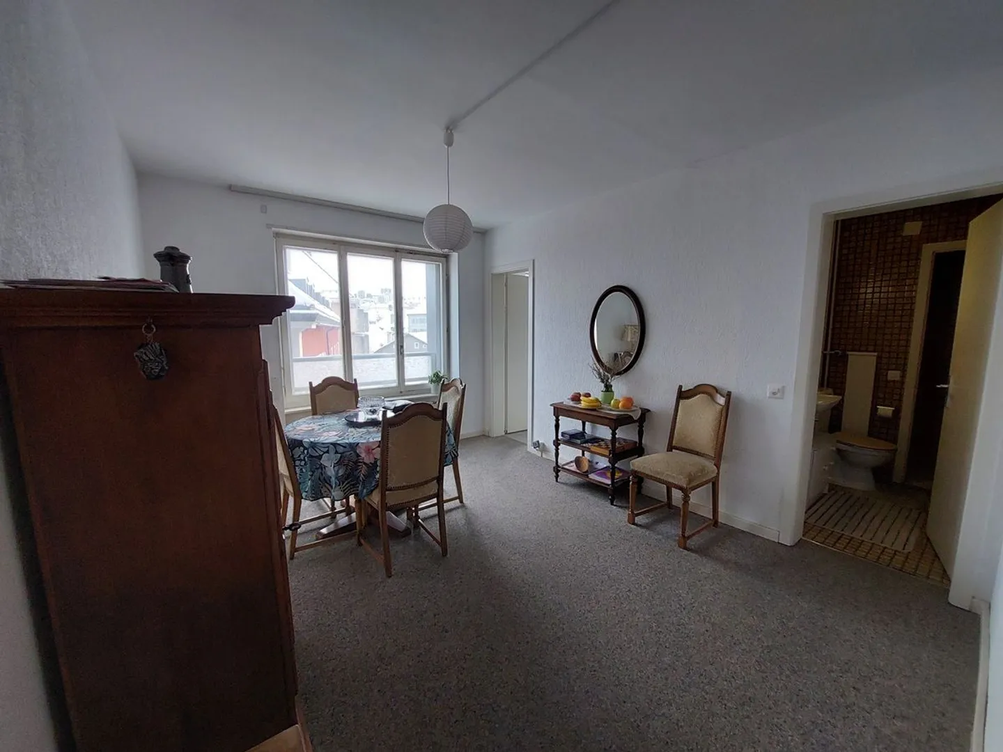 Beautiful 2.5-room apartment offering 67 m², with elevator access. - Photo 2 of 7