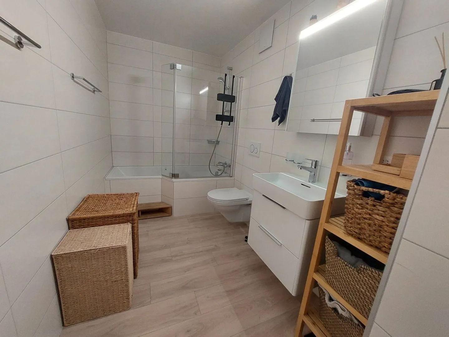 Appartement contemporain de 3,5 pièces avec terrasse et garage - Photo 8 of 10