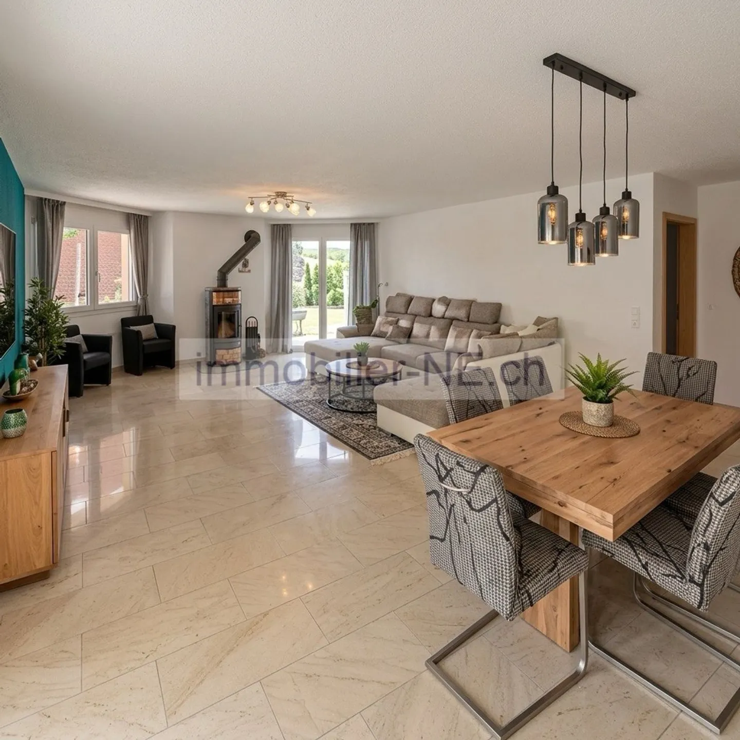 Grande appartamento moderno con giardino, veranda e terrazza di 133 m2 - Foto 1 di 7