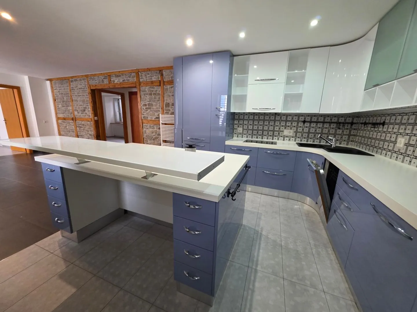Semi-detached house consisting of 5 fully renovated apartments - Photo 8 of 13