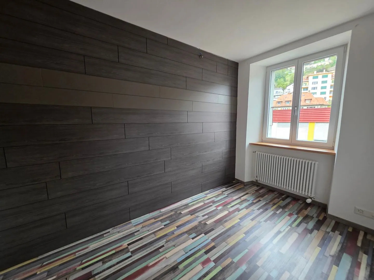 Semi-detached house consisting of 5 fully renovated apartments - Photo 11 of 13