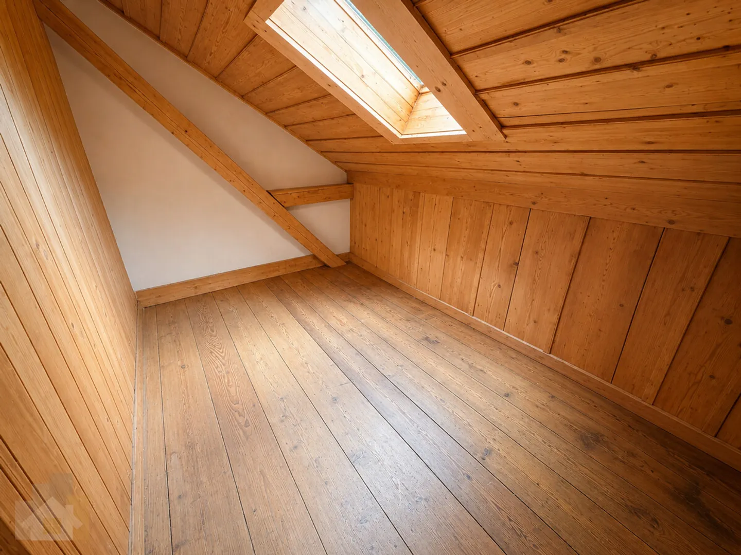 IM ZENTRUM VON ROMANSHORN PAUSCHAL MIT PARKPLATZ ALTBAUWOHNUNG - Foto 3 von 8