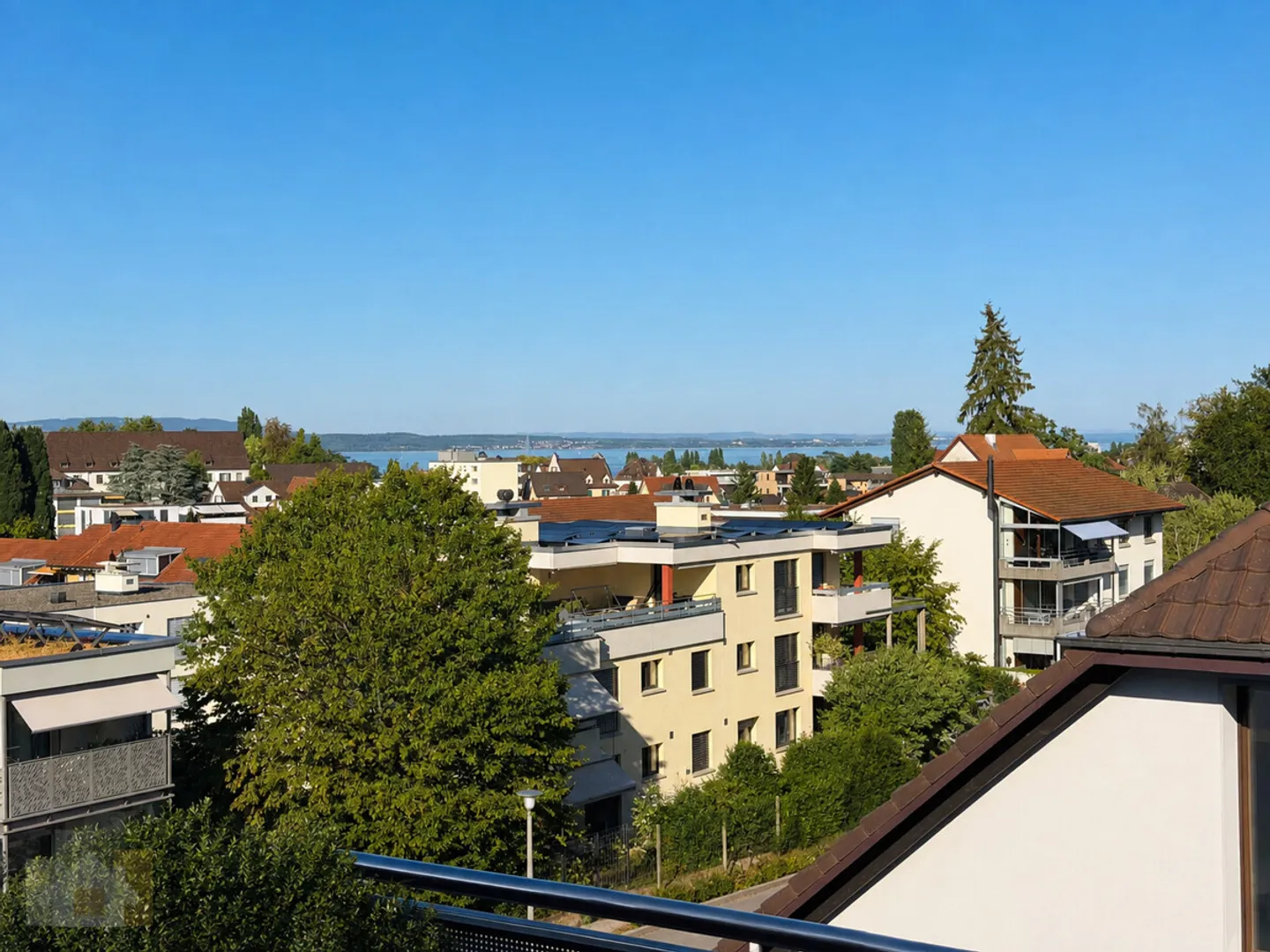 Attikawohnung mit 230 m2 Terrasse, Privatlift und Seesicht - Foto 8 von 13