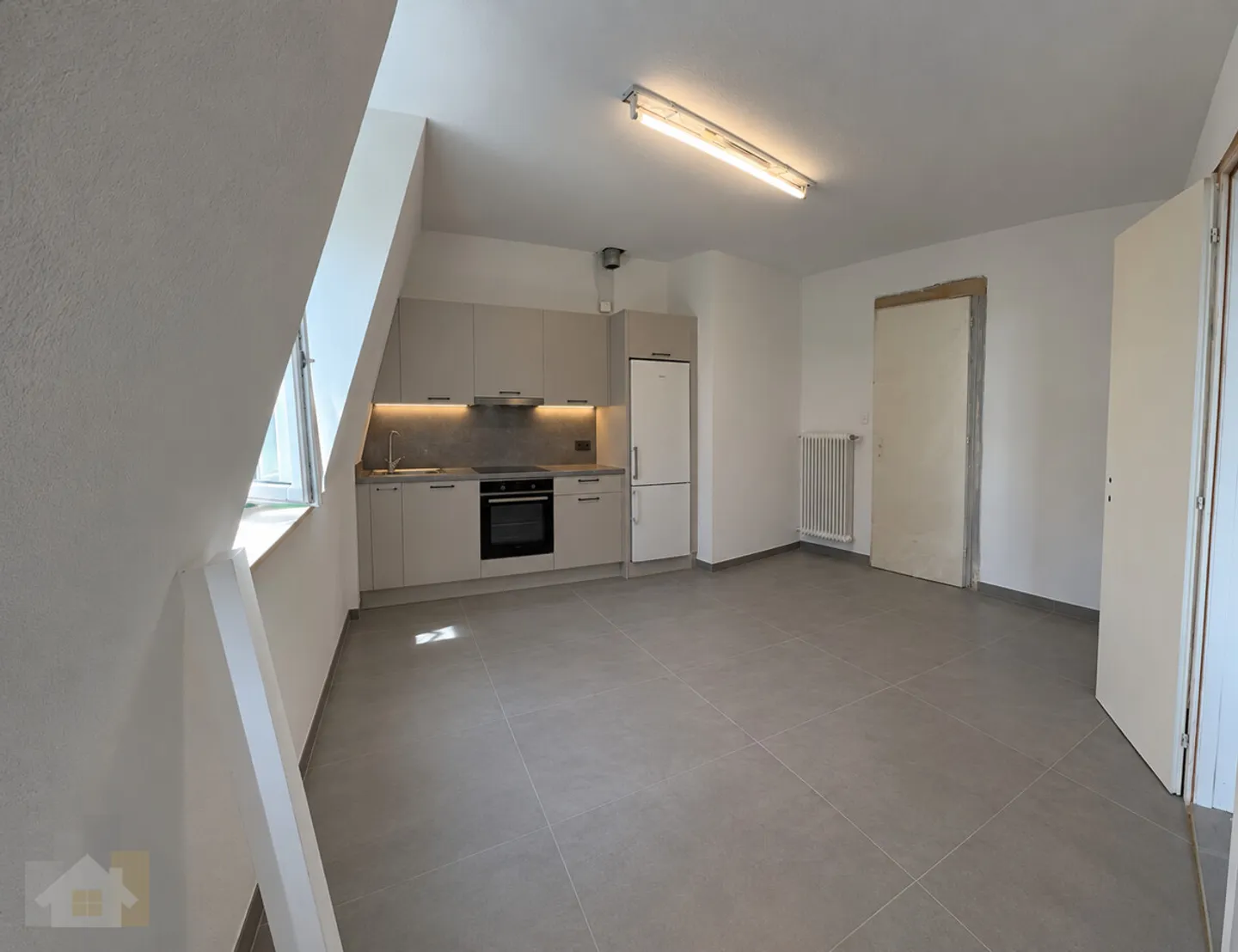 Moderne 4.5 Zimmer Wohnung - Foto 2 von 10