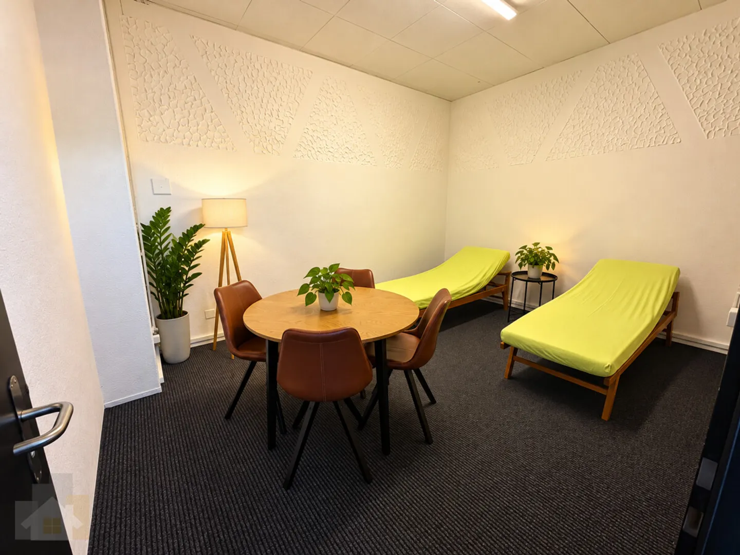Espace de bureau avec salle de coaching et entrée client séparée, situé au centre de A - Photo 6 sur 8