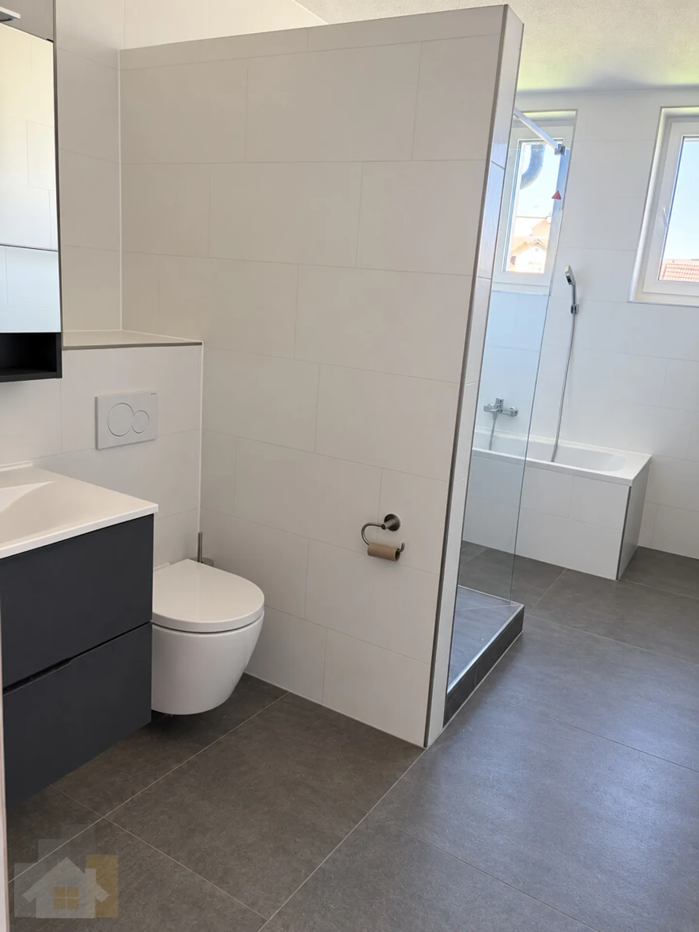 Moderne 4.5 Zimmer Wohnung - Foto 9 von 10