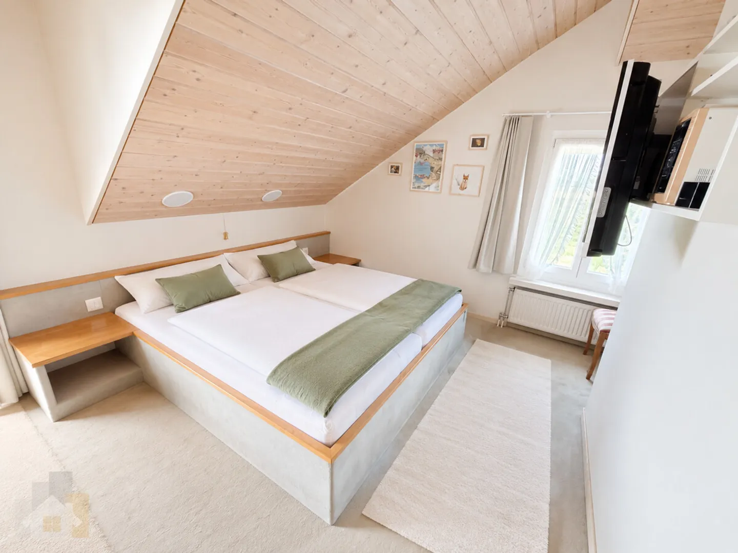 Affascinante casa di campagna con casa per gli ospiti e annesso versatile - Foto 9 di 13