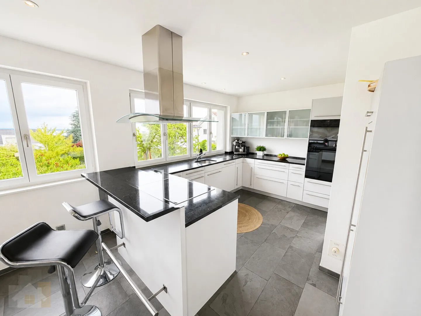 MODERN, FREE-STANDING WITH LAKE VIEW & HEATED POOL - Photo 9 of 13