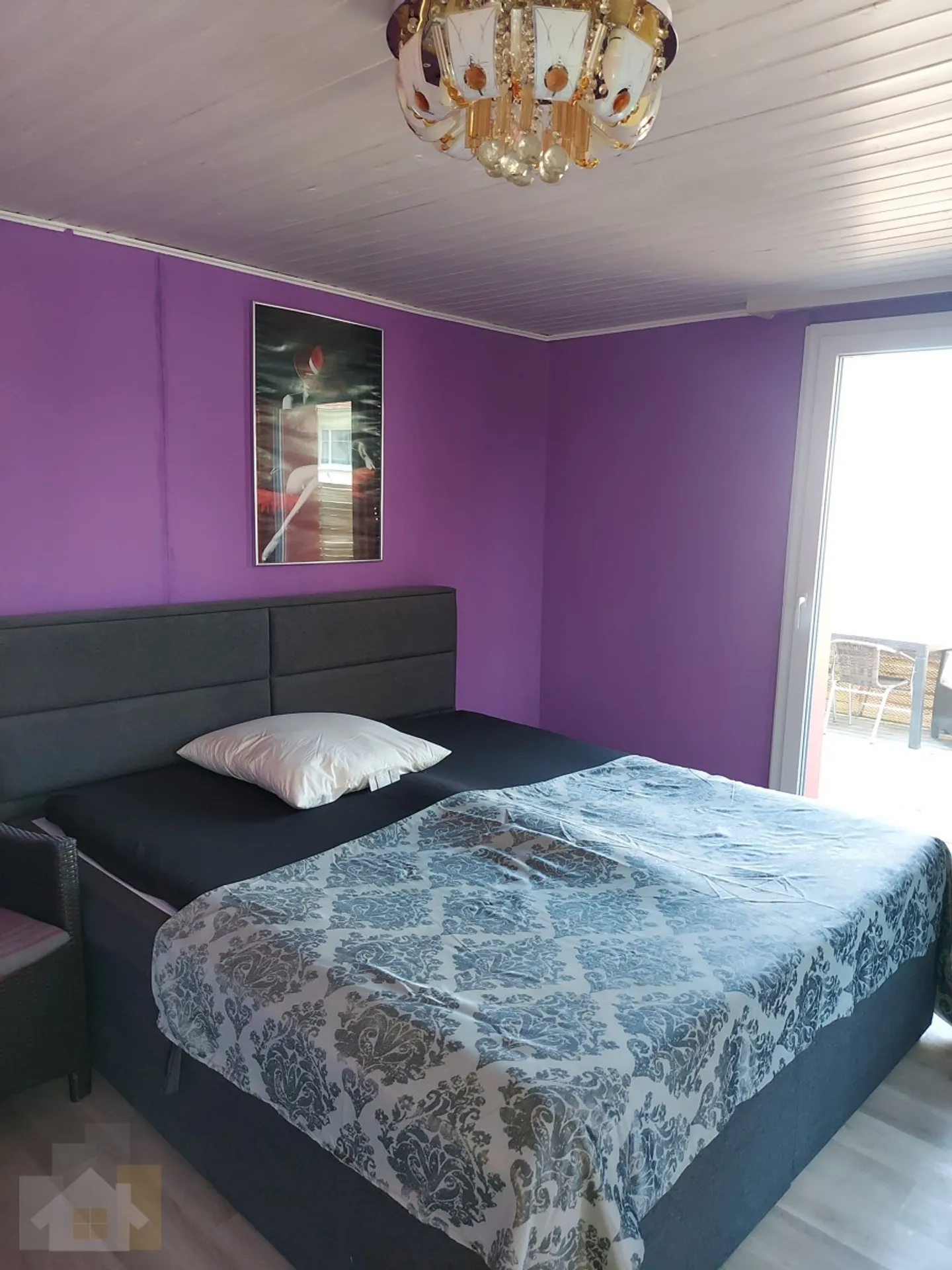 Ganzes Haus / Restaurant (Kontaktbar) mit 7 Schlafzimmern und einer Ga - Foto 2 von 9