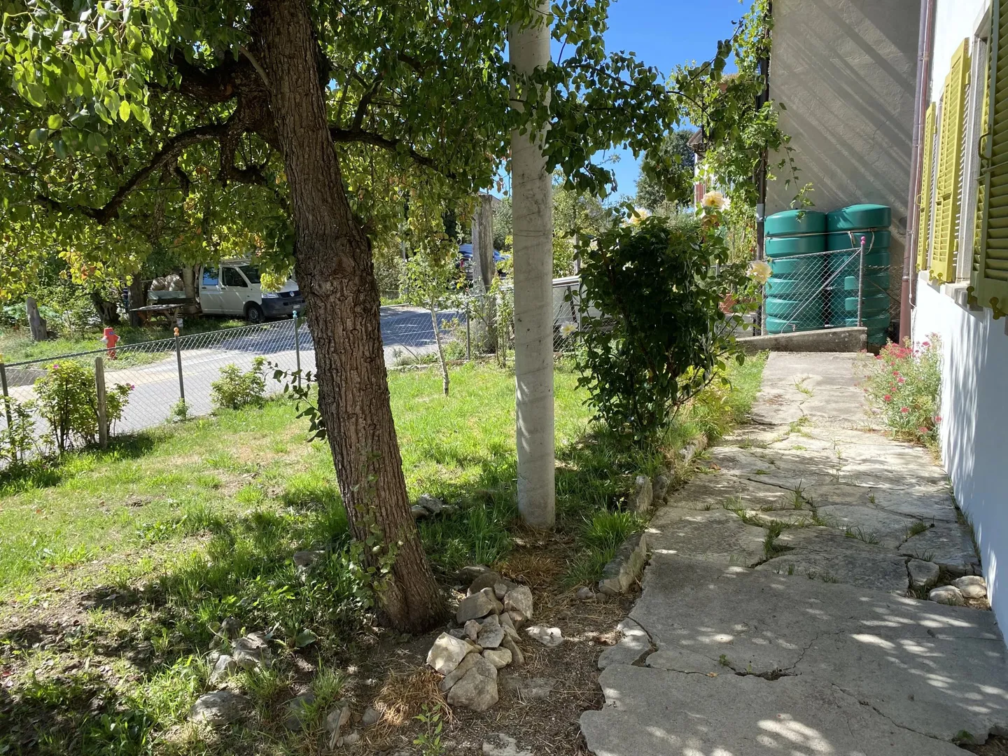 DIESSE (BE) BELLE MAISON VILLAGEOISE AVEC VUE SUR LES ALPES - Foto 3 di 13